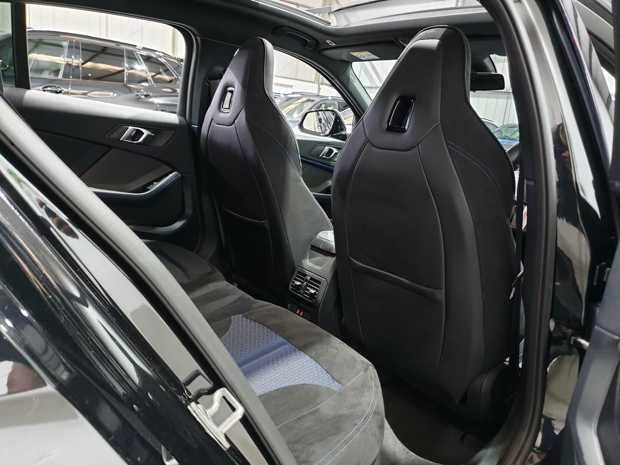 BMW 1 Series view 49