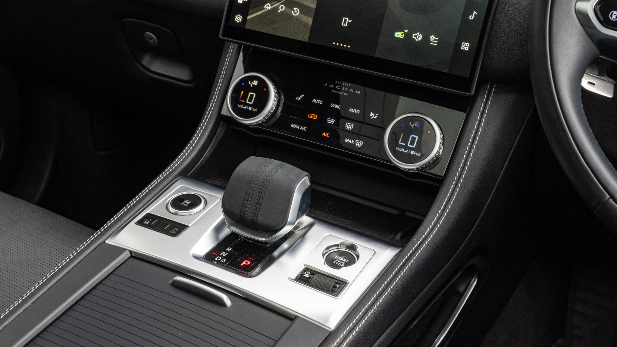 Jaguar F-Pace view 13