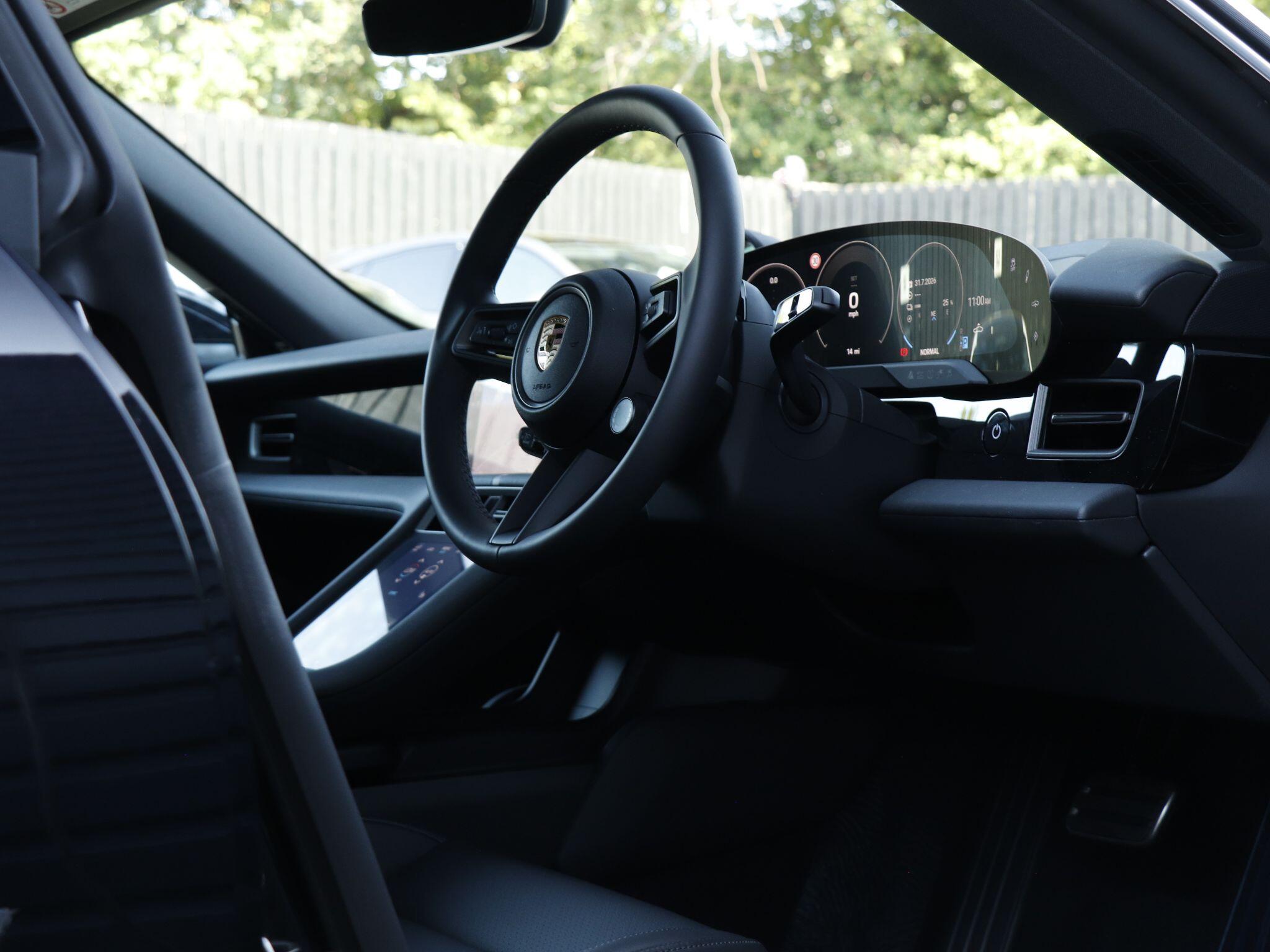 Porsche Taycan view 11