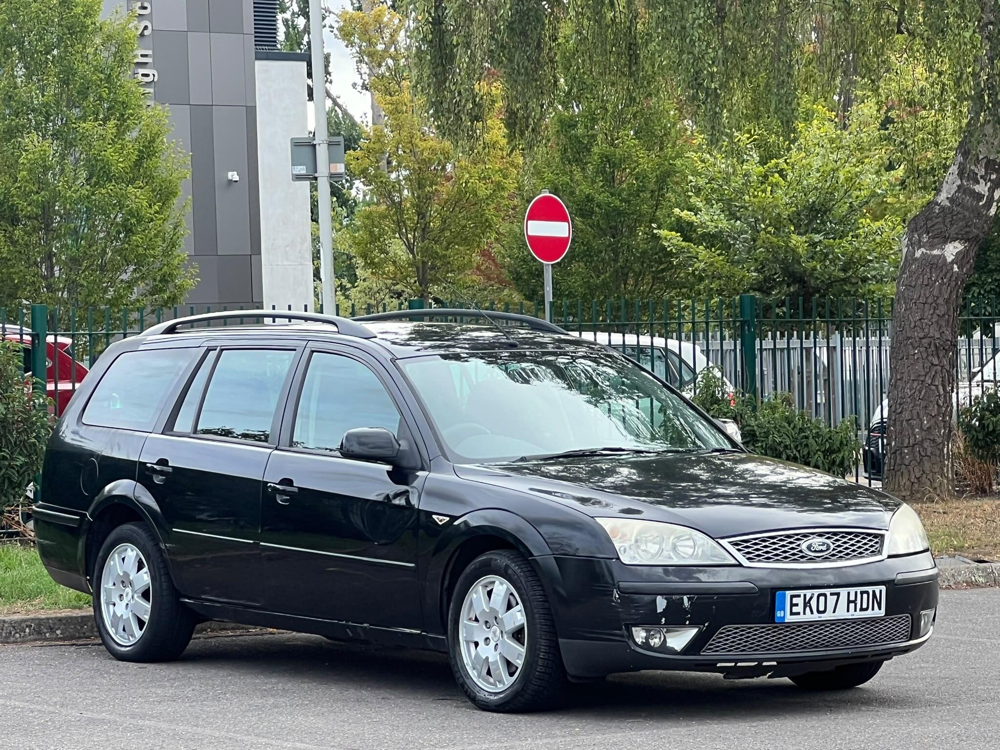 Ford Mondeo view 2