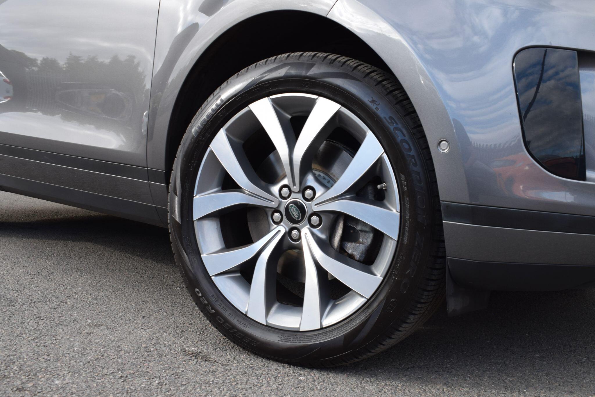 Land Rover Range Rover Evoque view 29