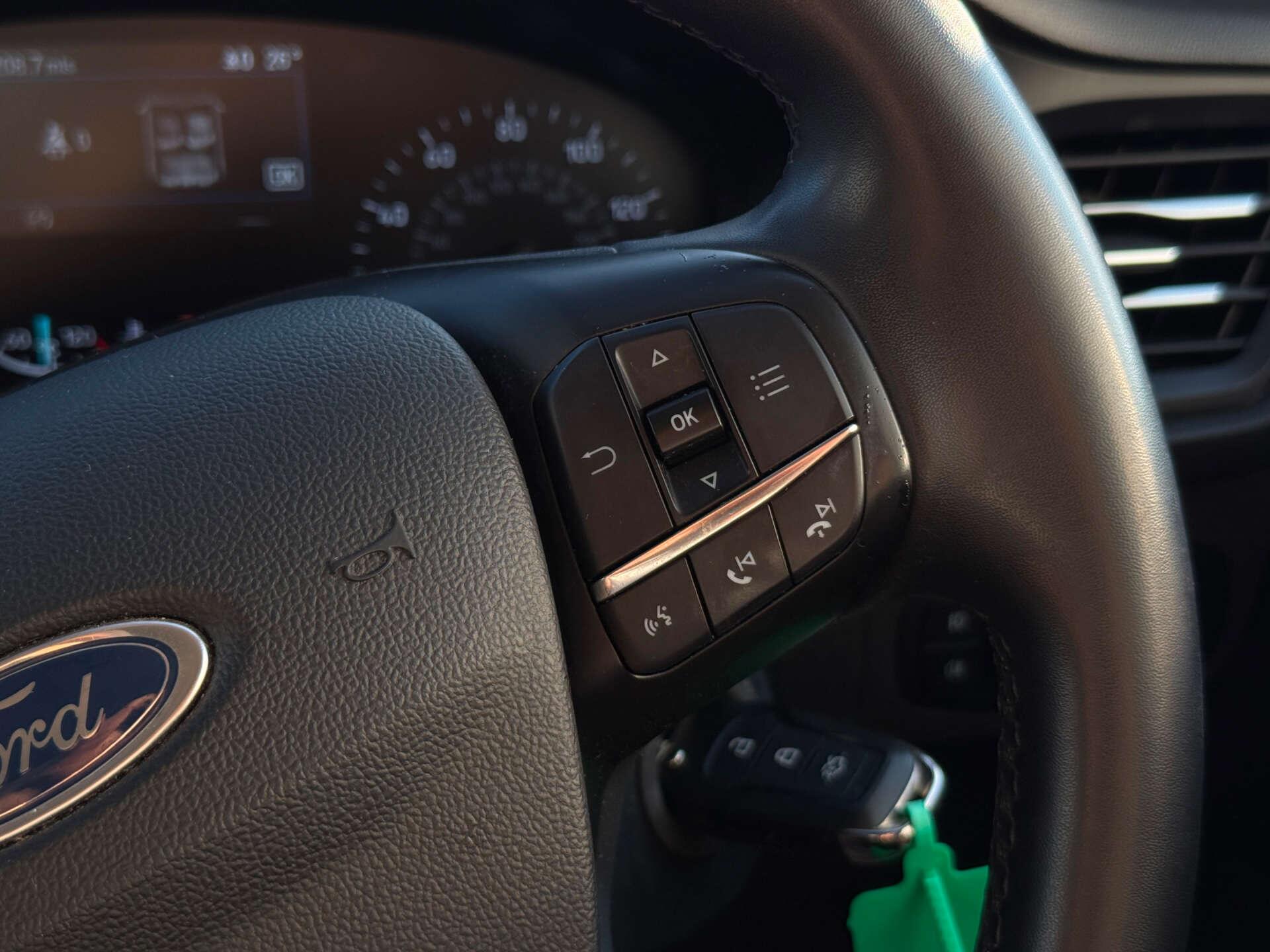 Ford Focus view 48