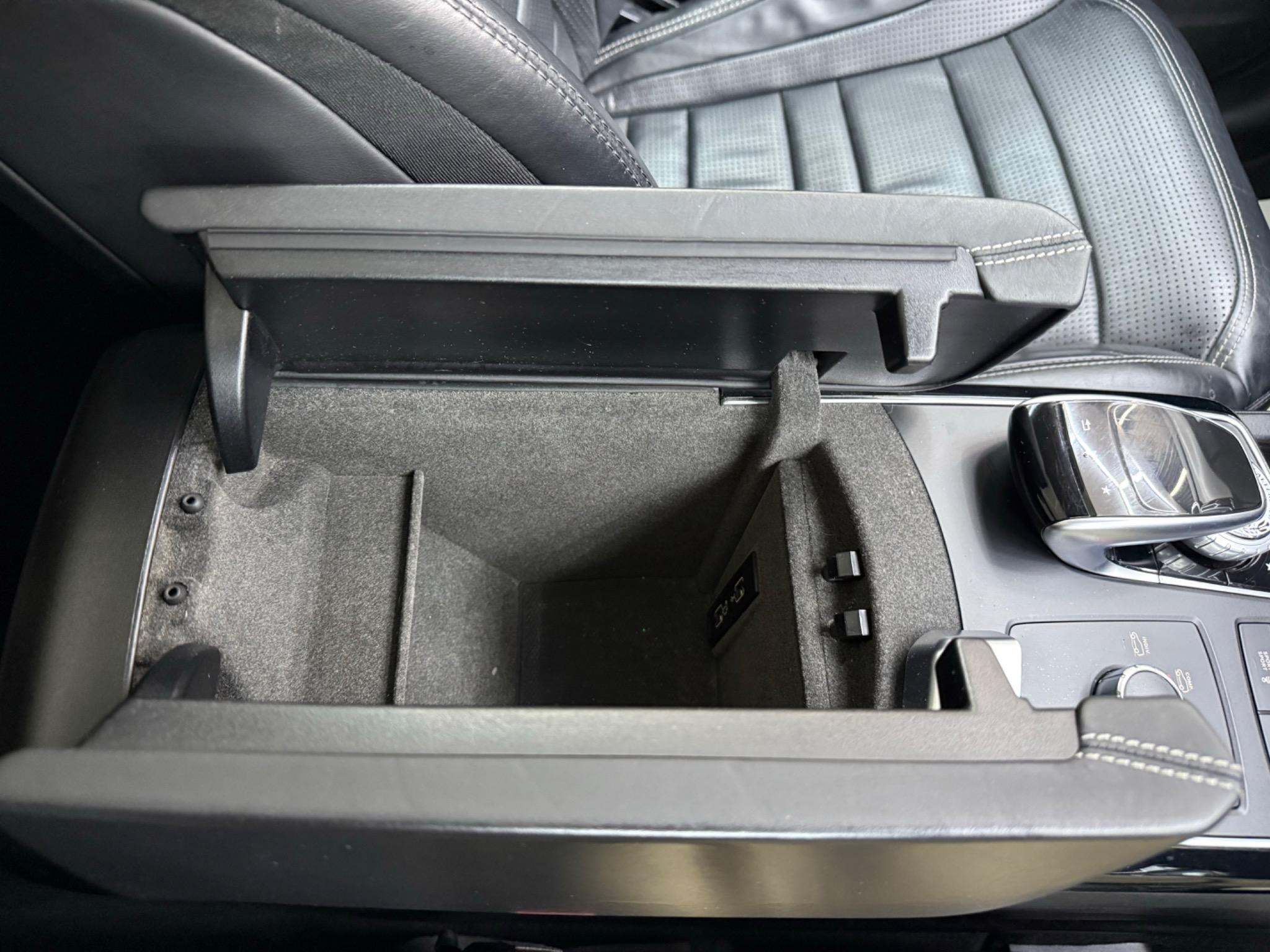 Mercedes-Benz Gle view 22