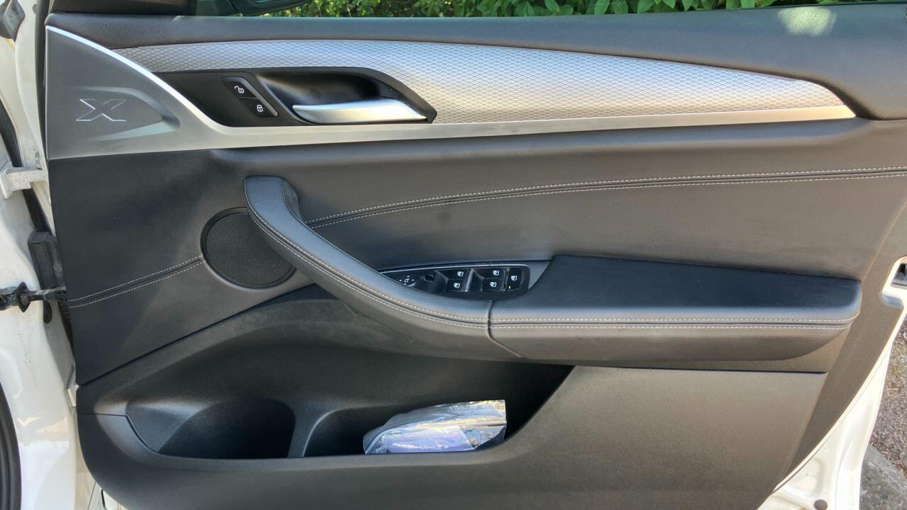 BMW X3 view 58