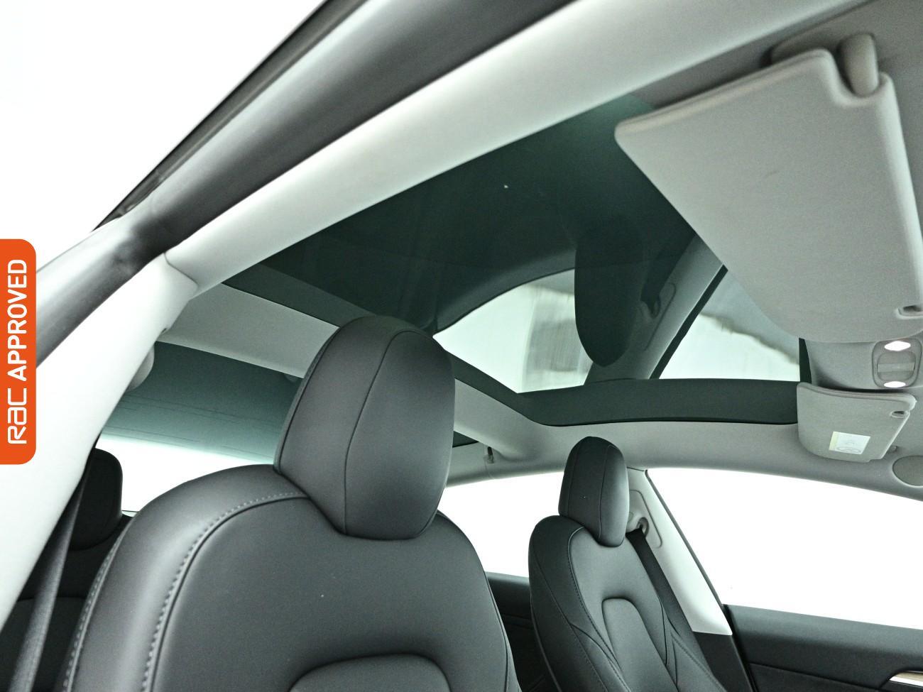 Tesla Model 3 view 3