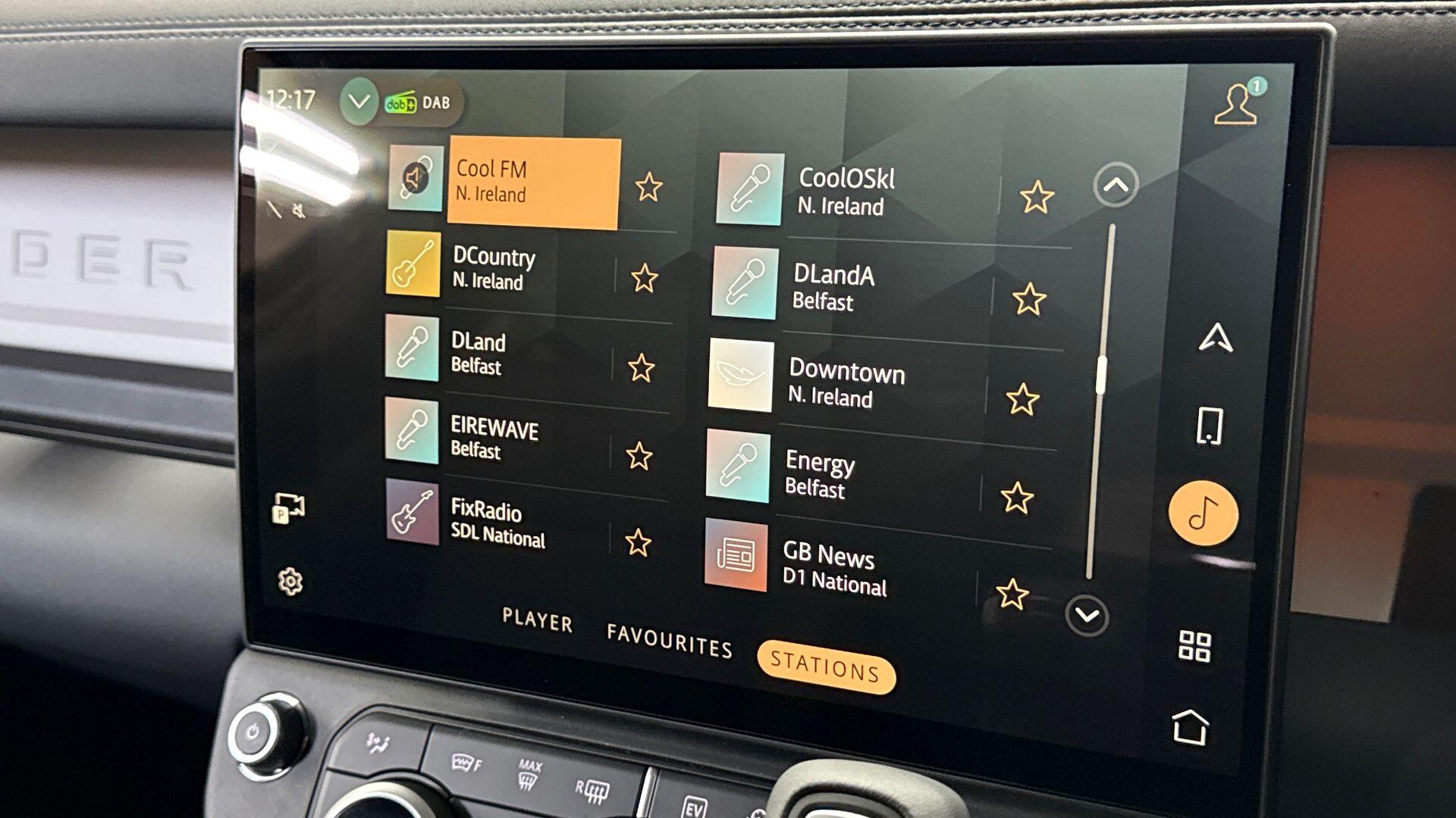 Land Rover Defender view 11