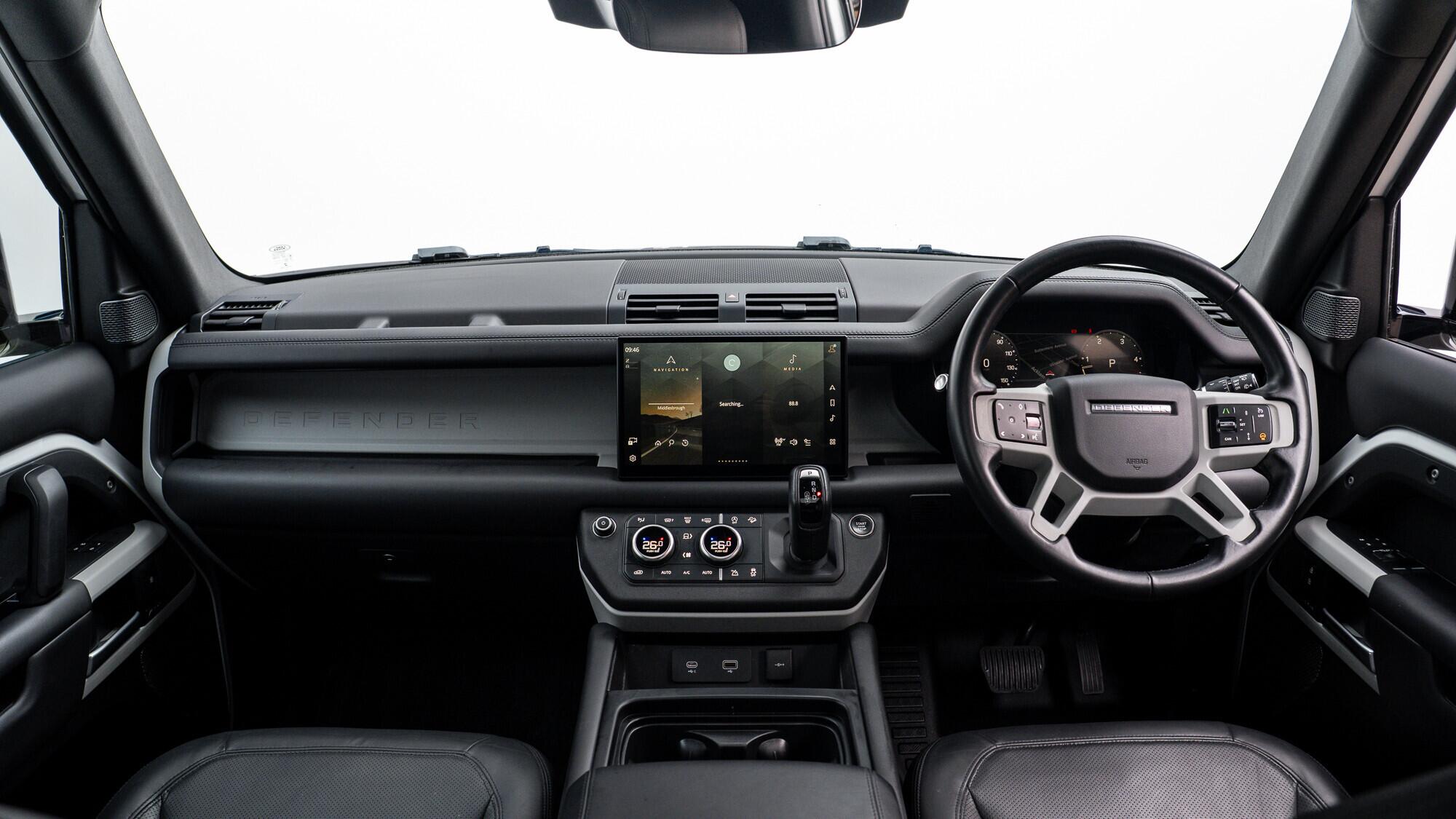 Land Rover Defender view 23