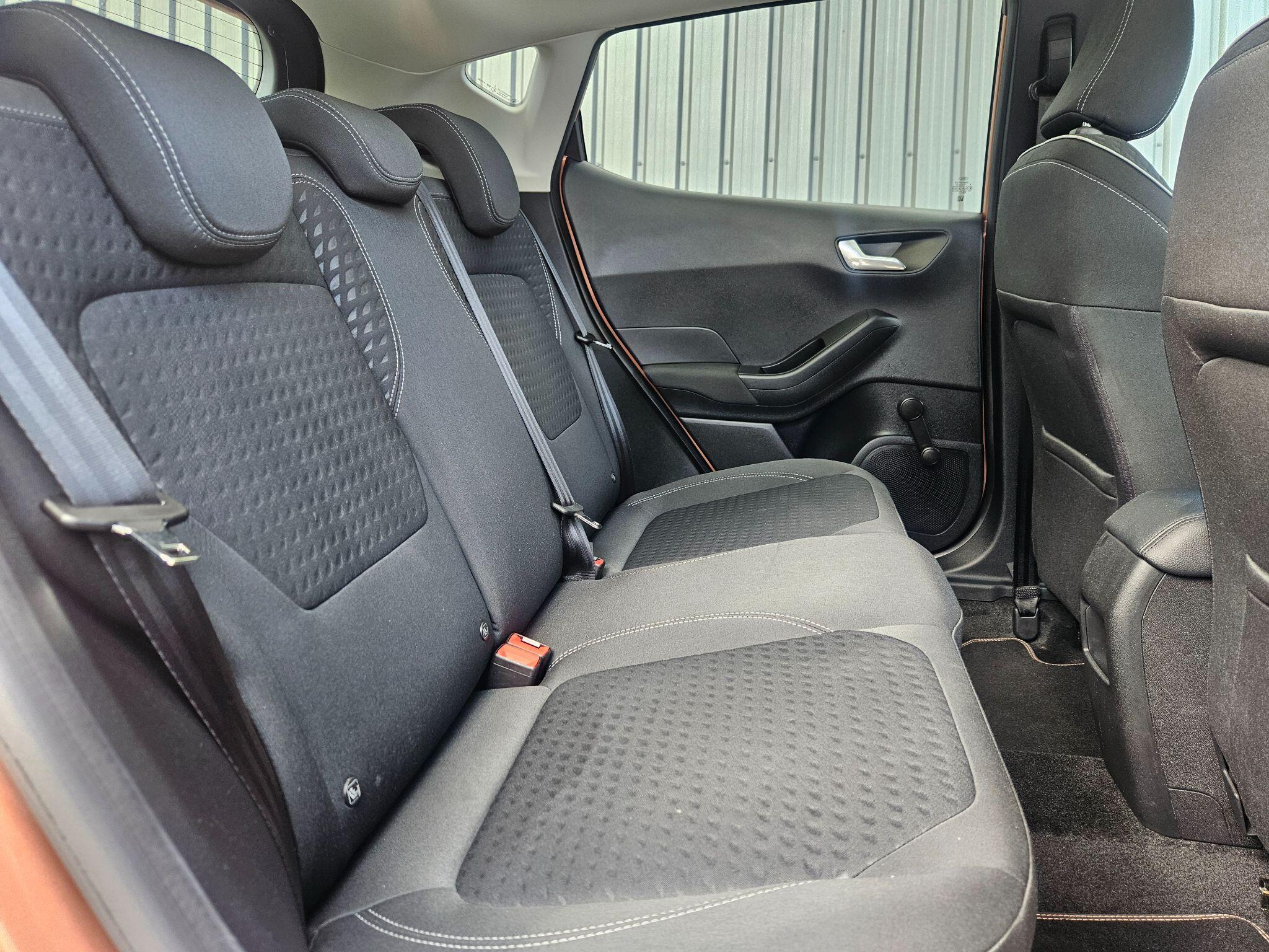 2017 Ford Fiesta image 45