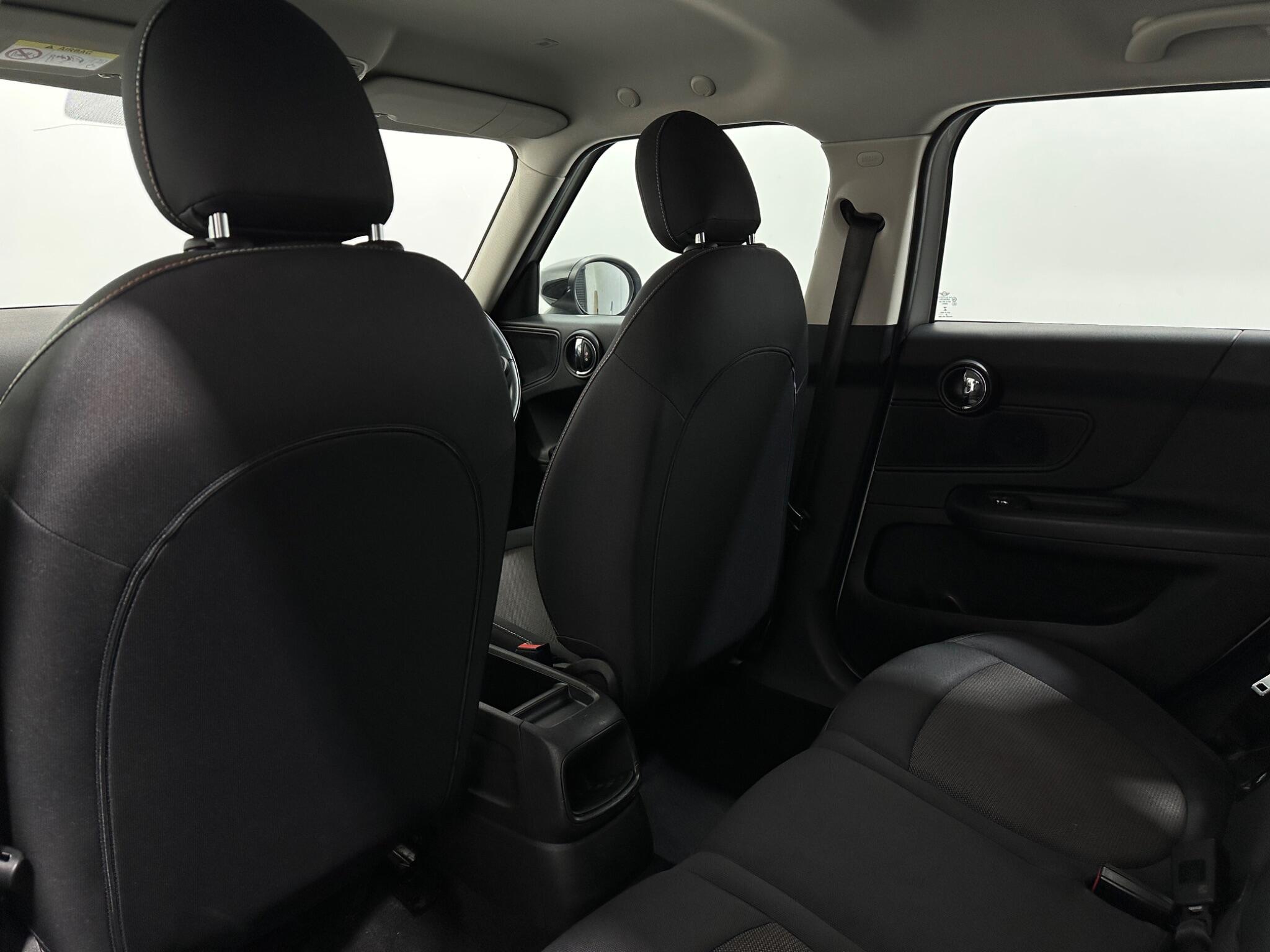 Mini Countryman view 39