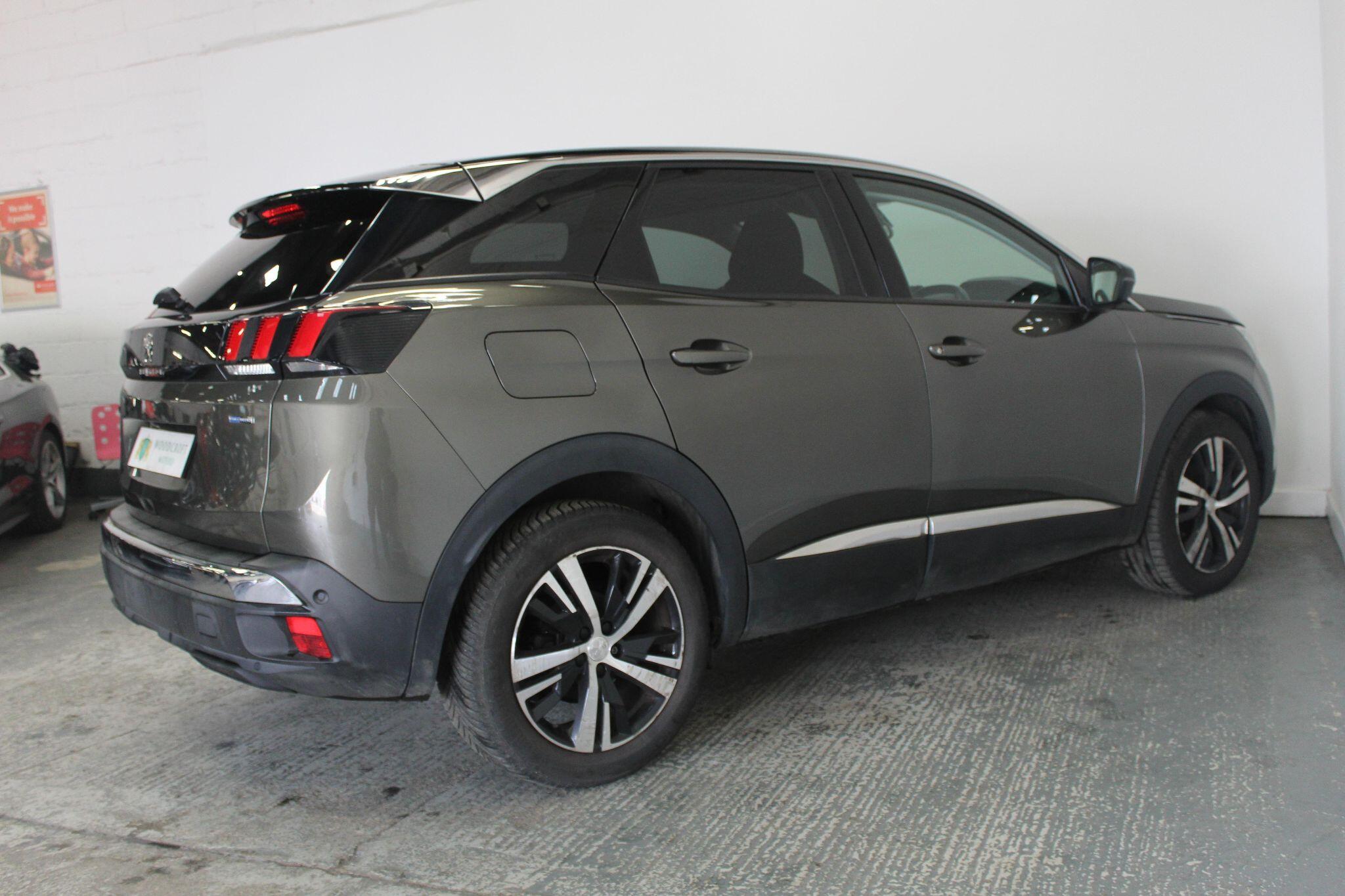 Peugeot 3008 view 11