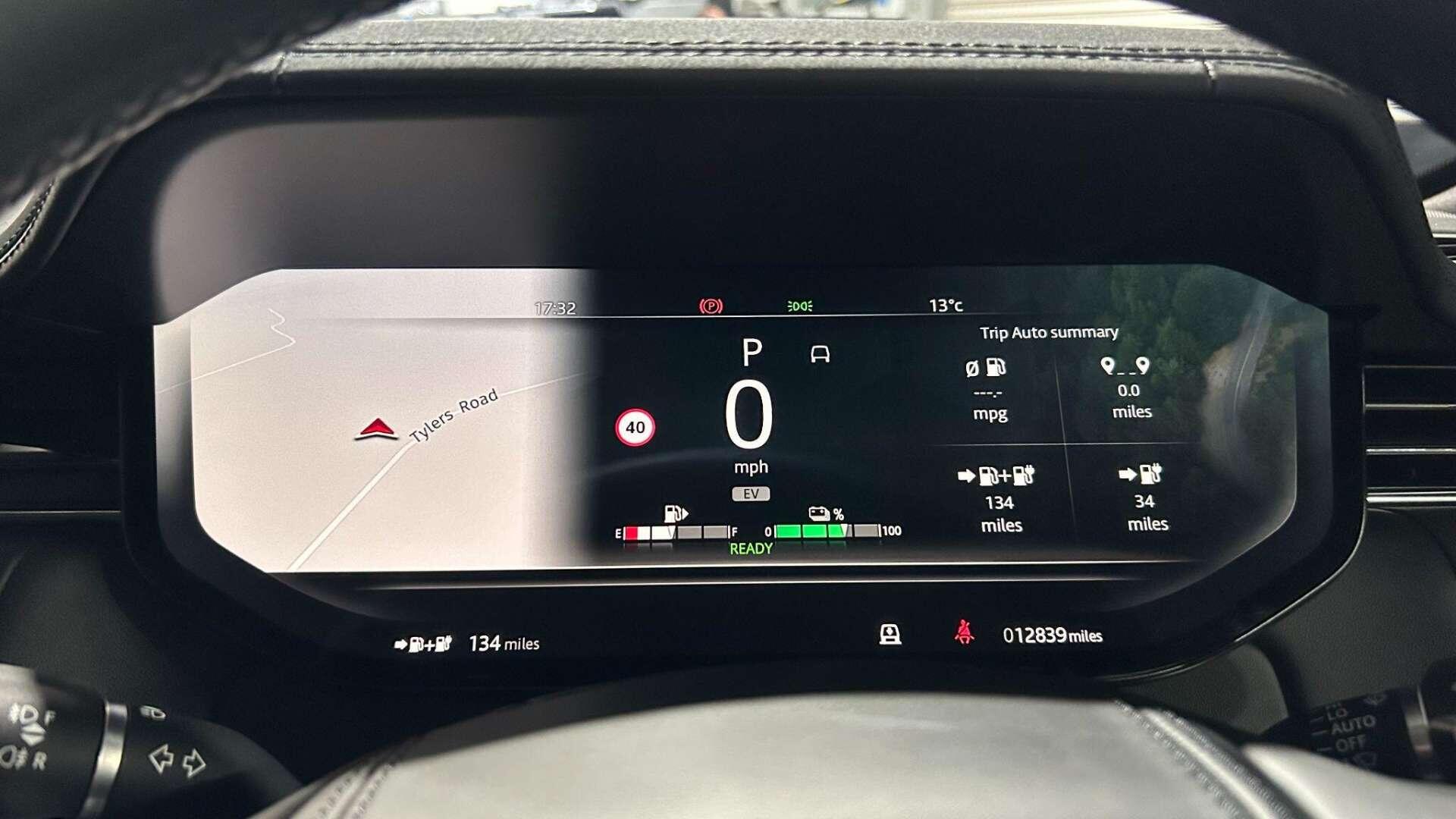 Land Rover Range Rover view 23