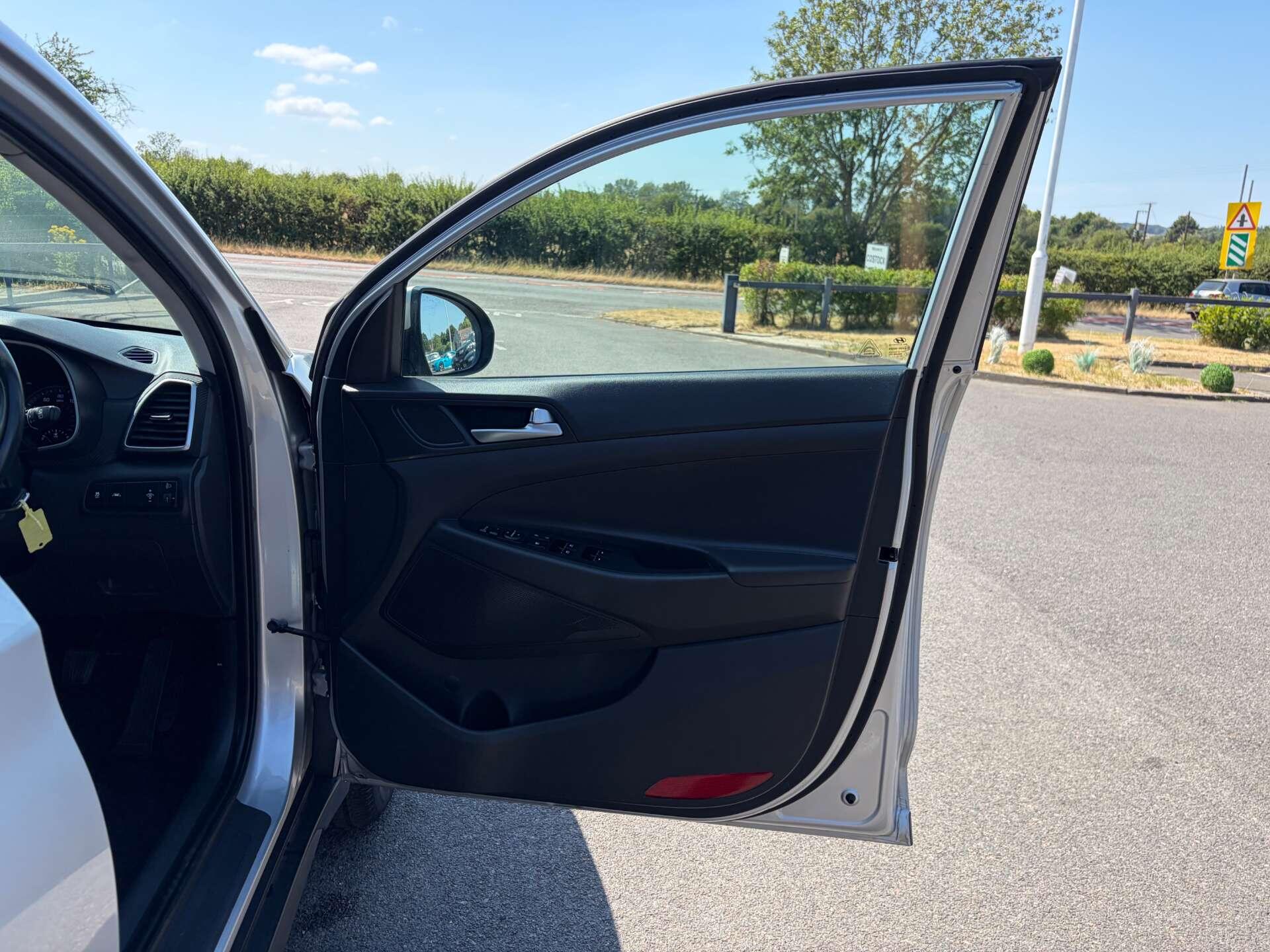 Hyundai Tucson view 34