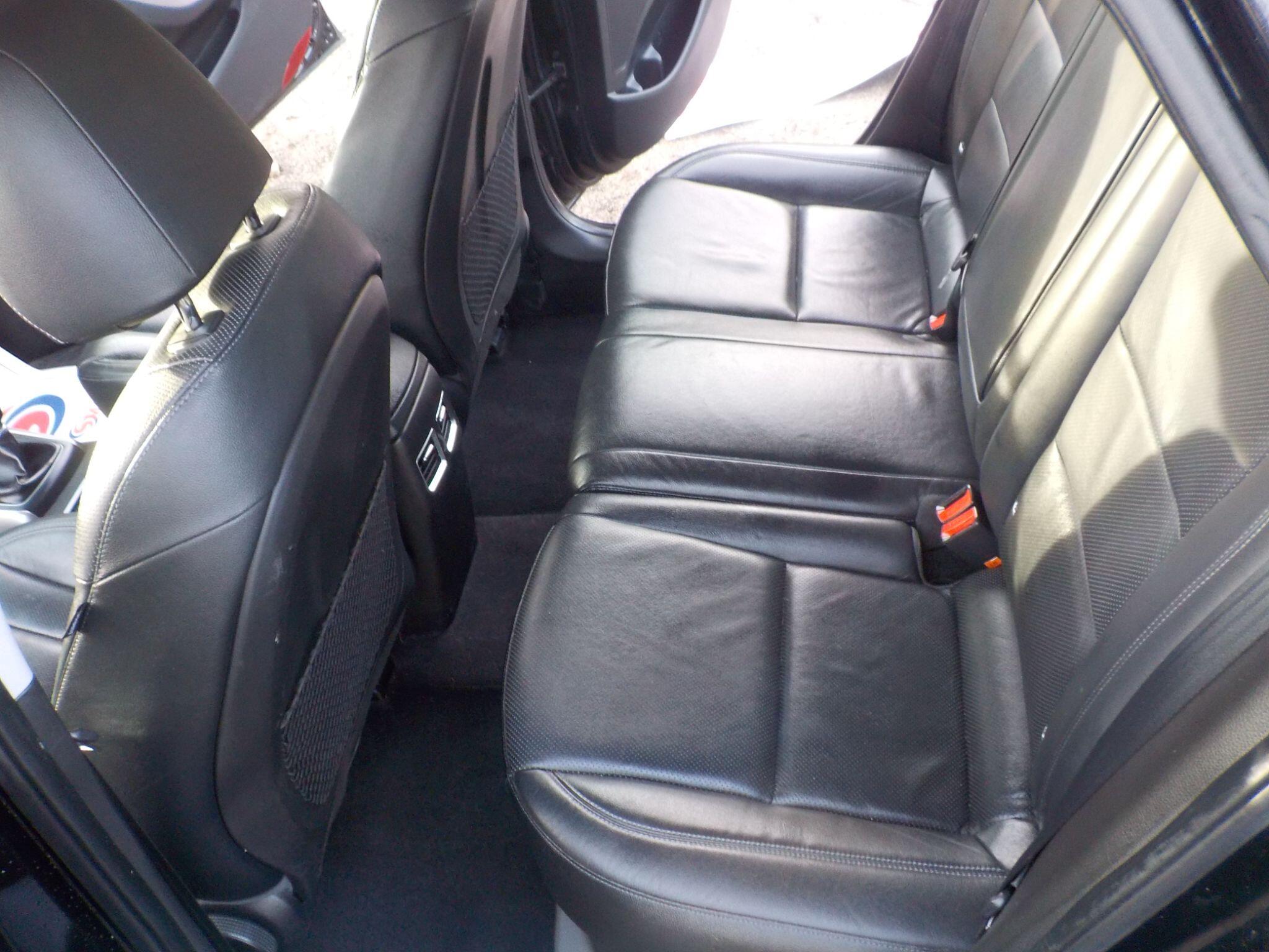 Hyundai i30 1.6 CRDi Blue Drive Premium Euro 6 (s/s) 5dr