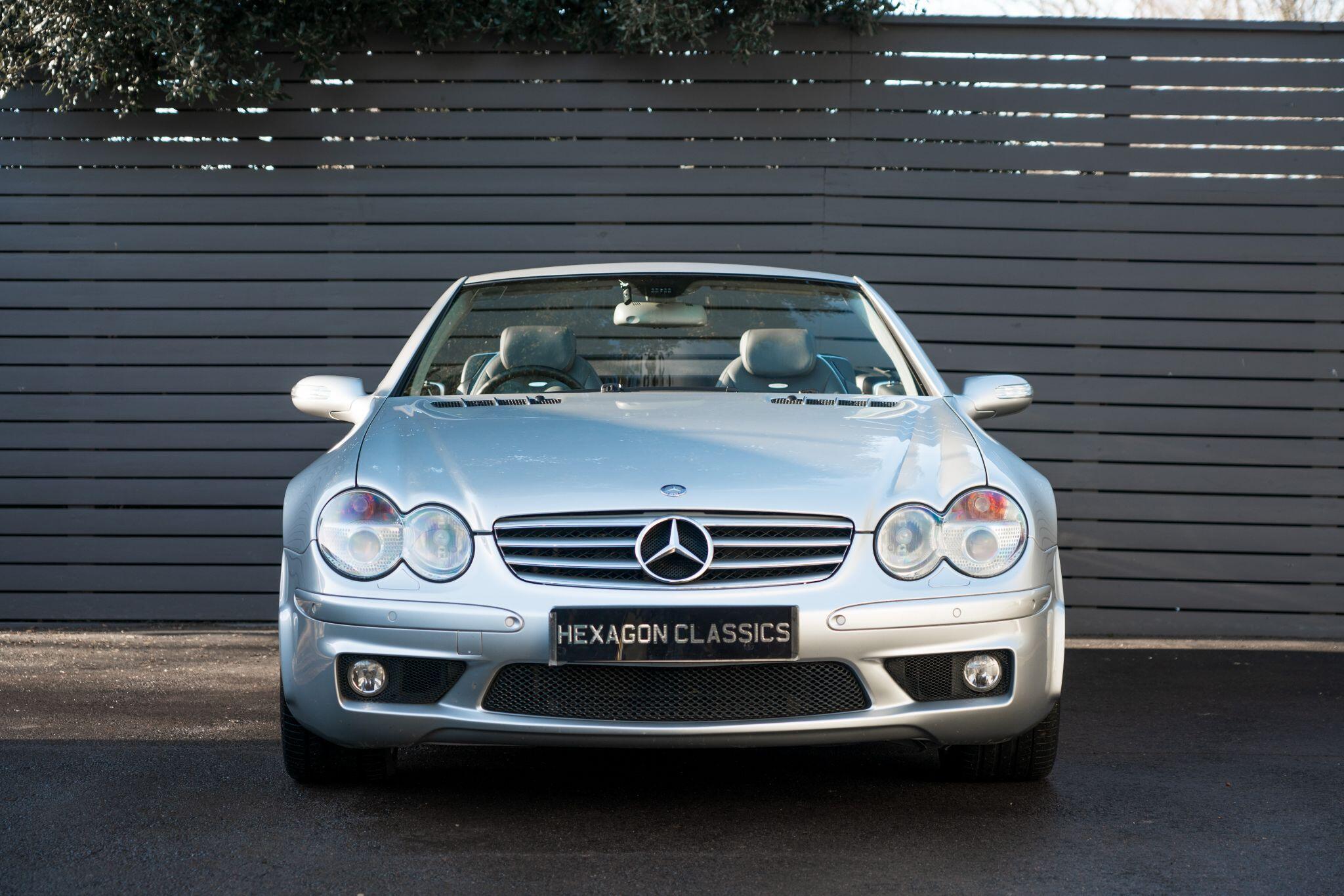 Mercedes-Benz SL view 4