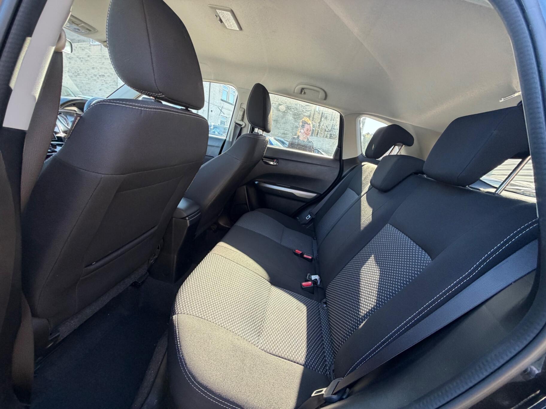 Suzuki Vitara view 13