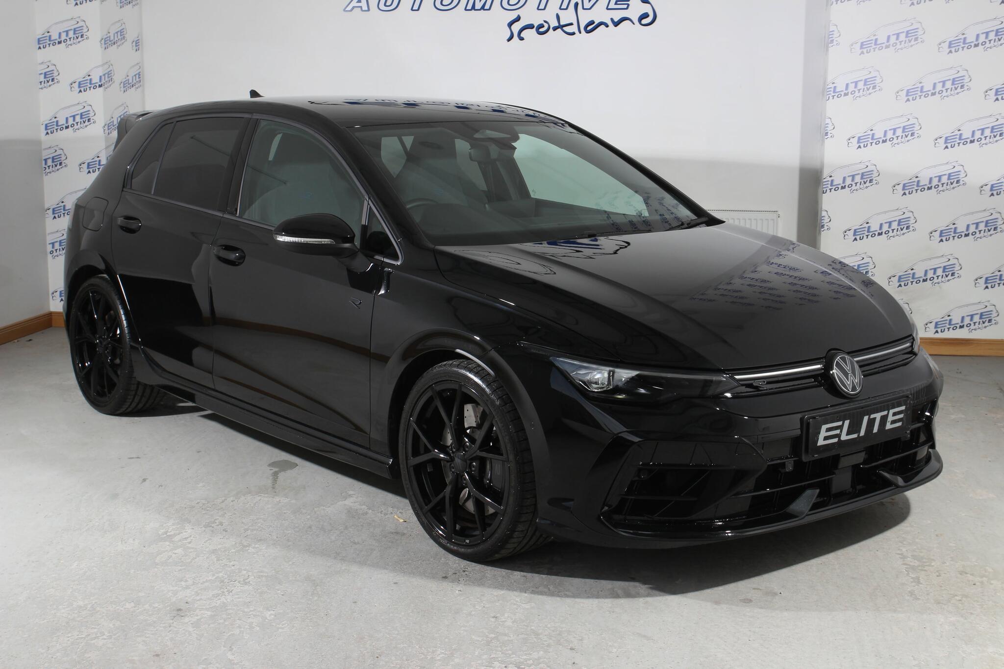 Volkswagen Golf view 3