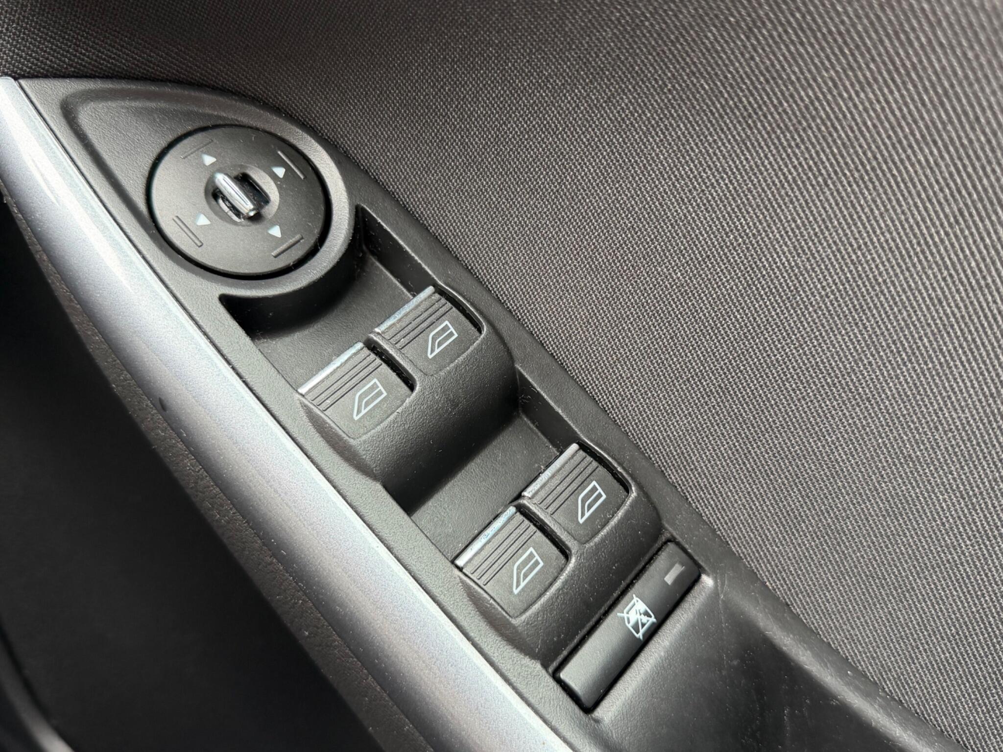 Ford Focus view 83
