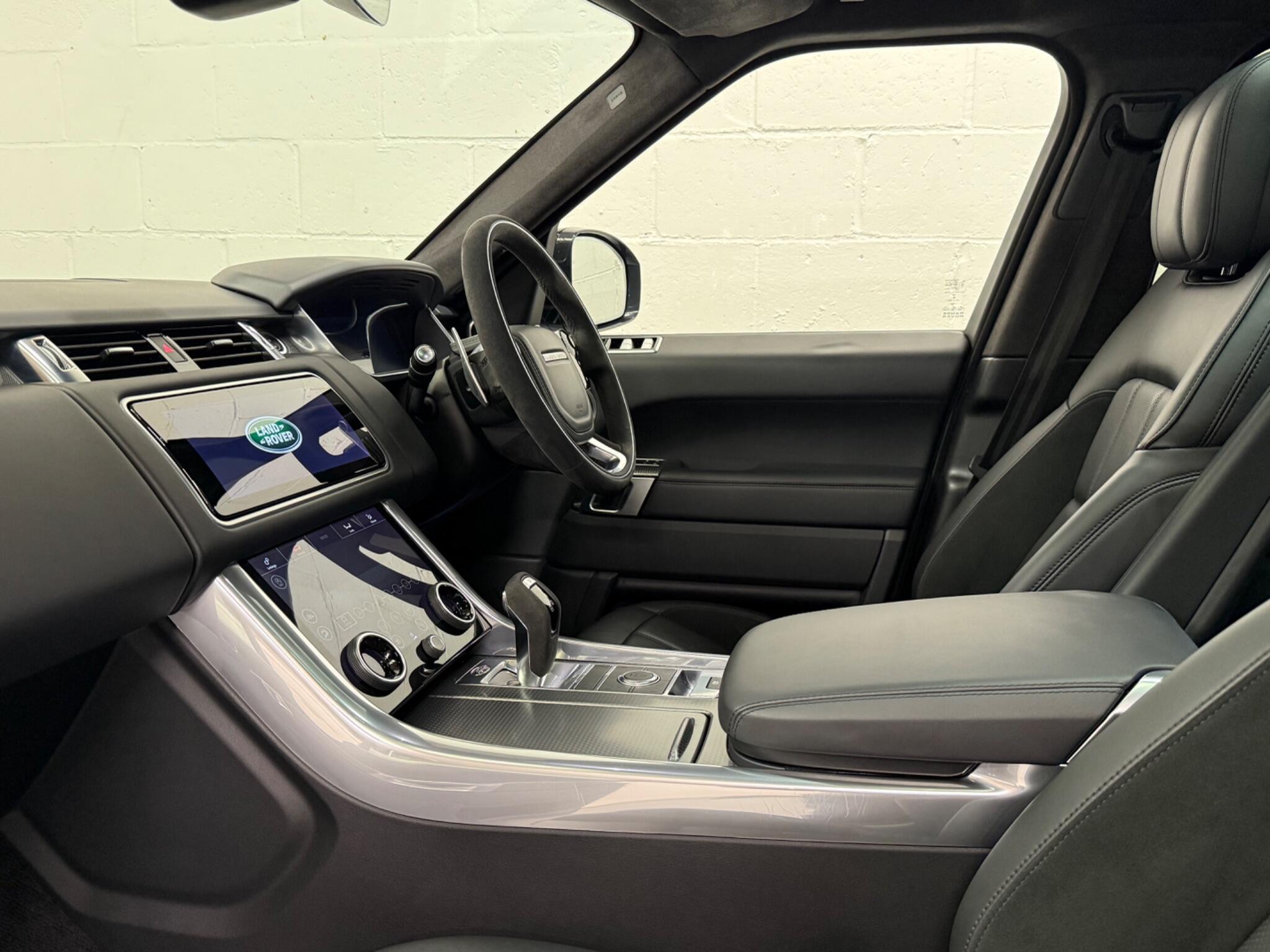 Land Rover Range Rover Sport view 12
