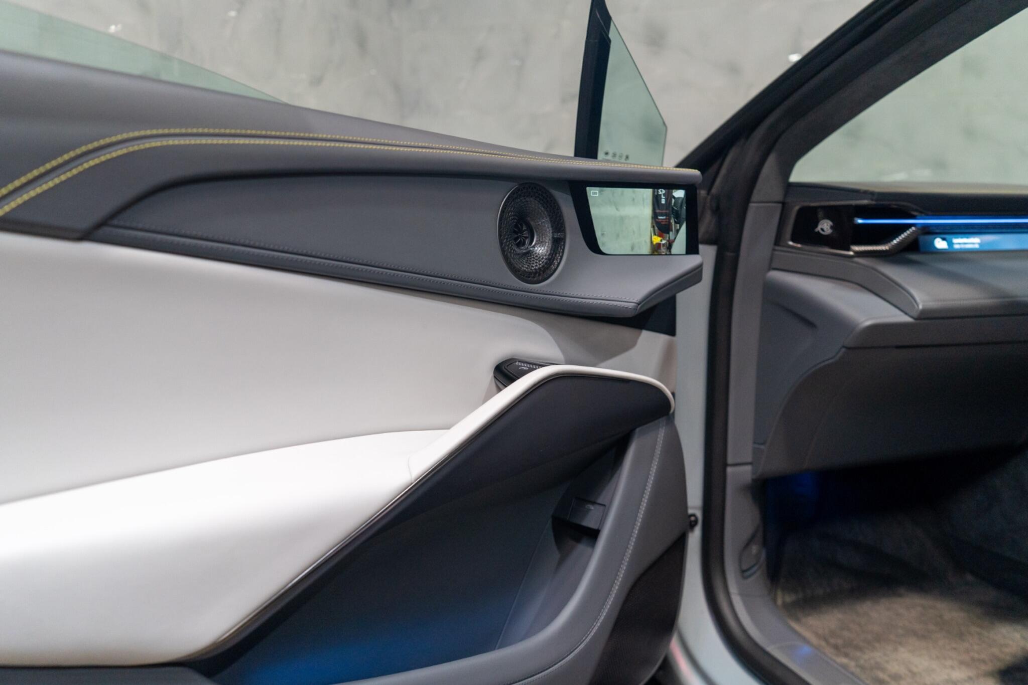 Lotus Eletre view 42