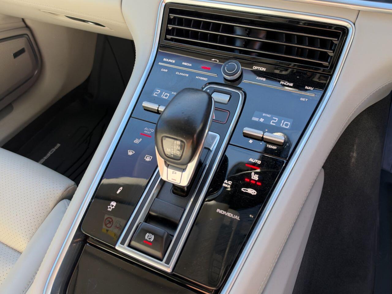 Porsche Panamera view 46