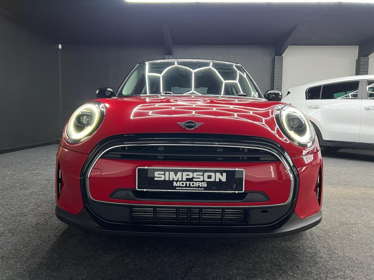 Mini Hatch view 21