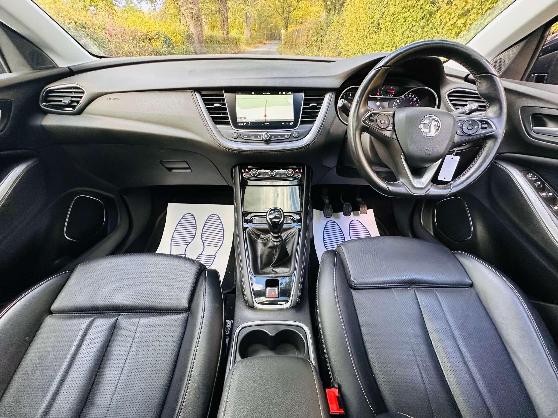 Vauxhall Grandland X view 9