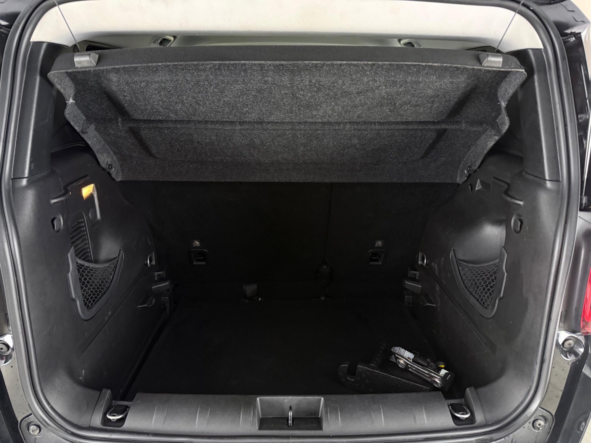 Jeep Renegade view 9