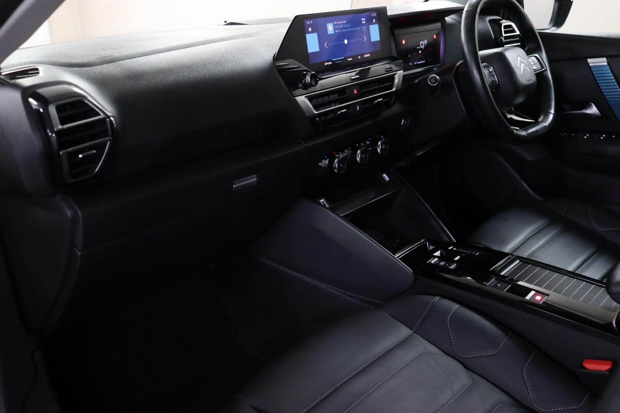 Citroen E-C4 view 34