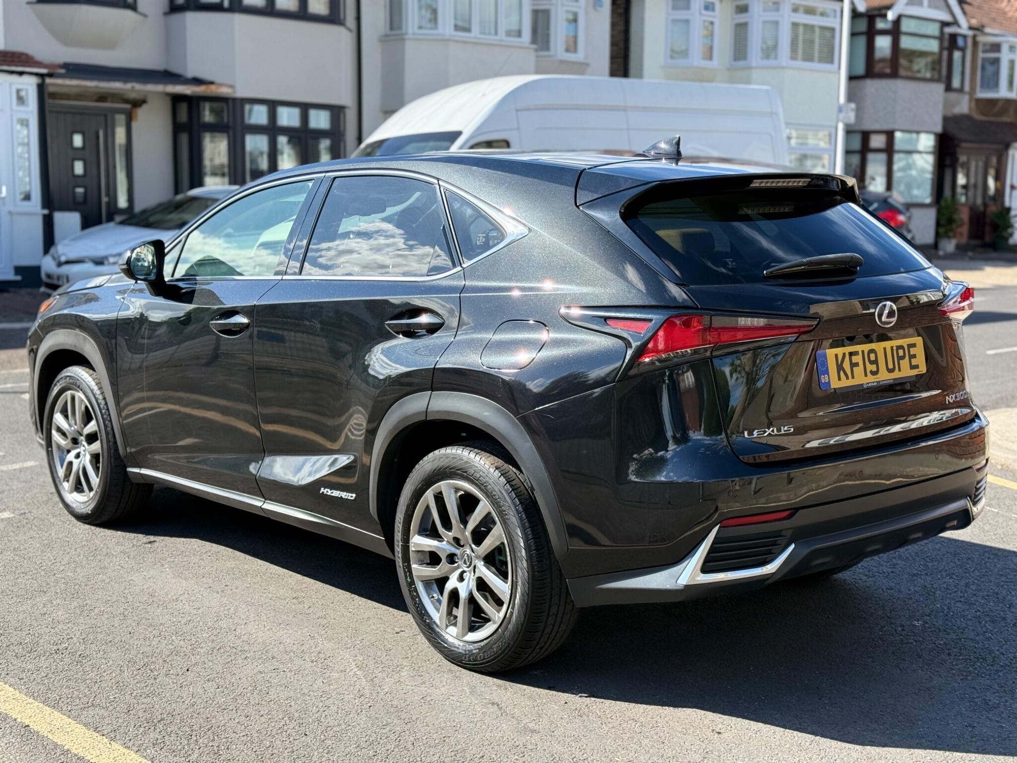 Lexus NX view 4