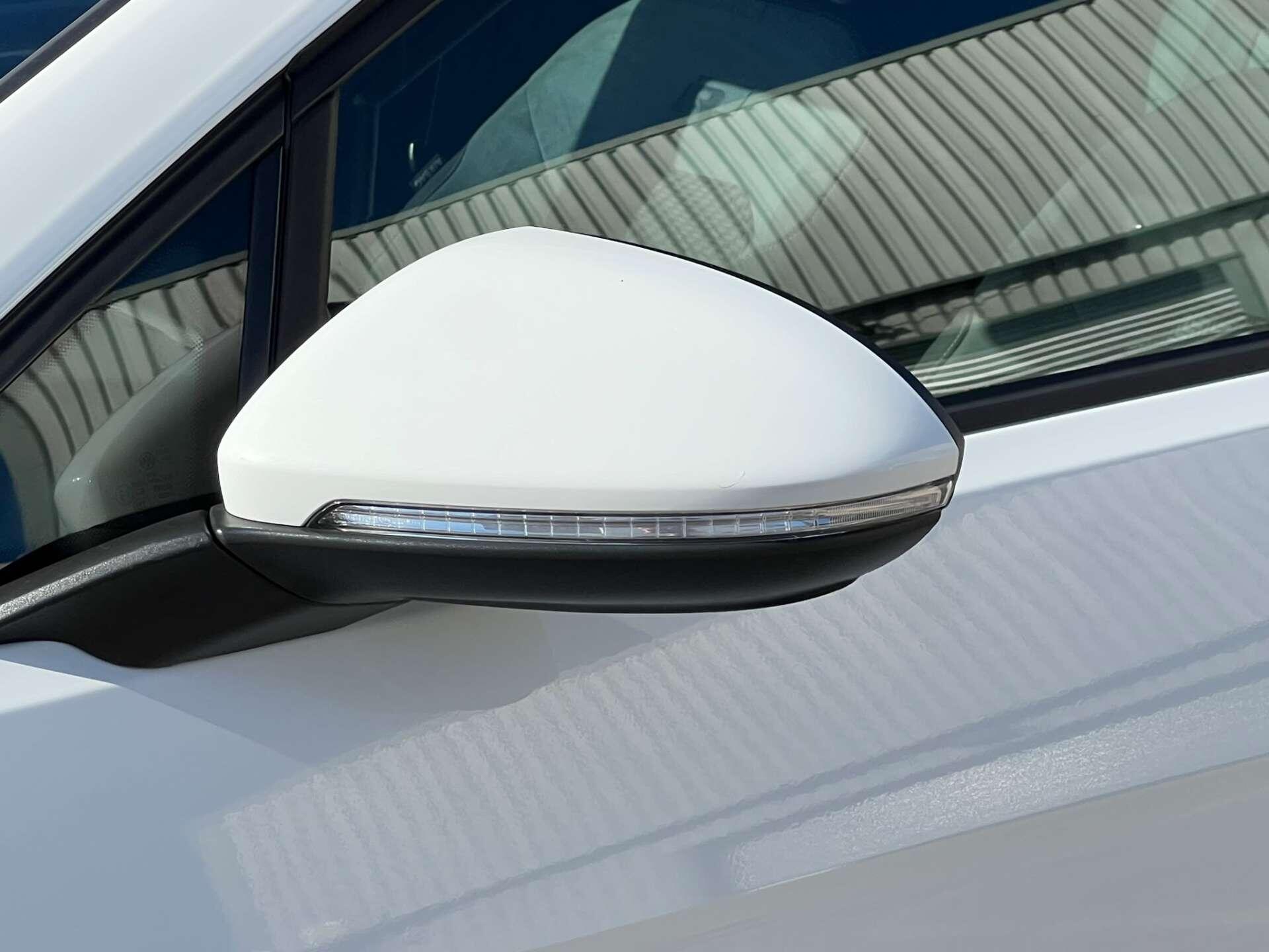 Volkswagen Golf view 56