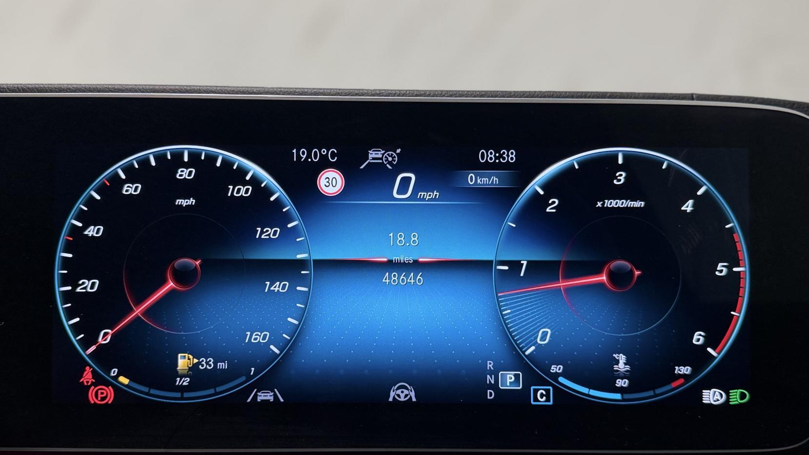 Mercedes-Benz Gle view 12