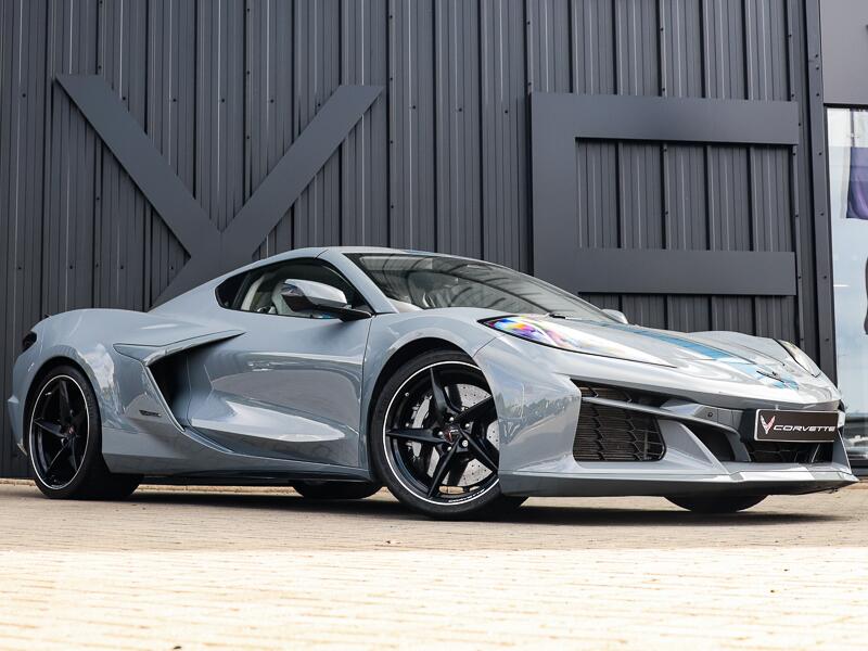 Chevrolet Corvette view 14
