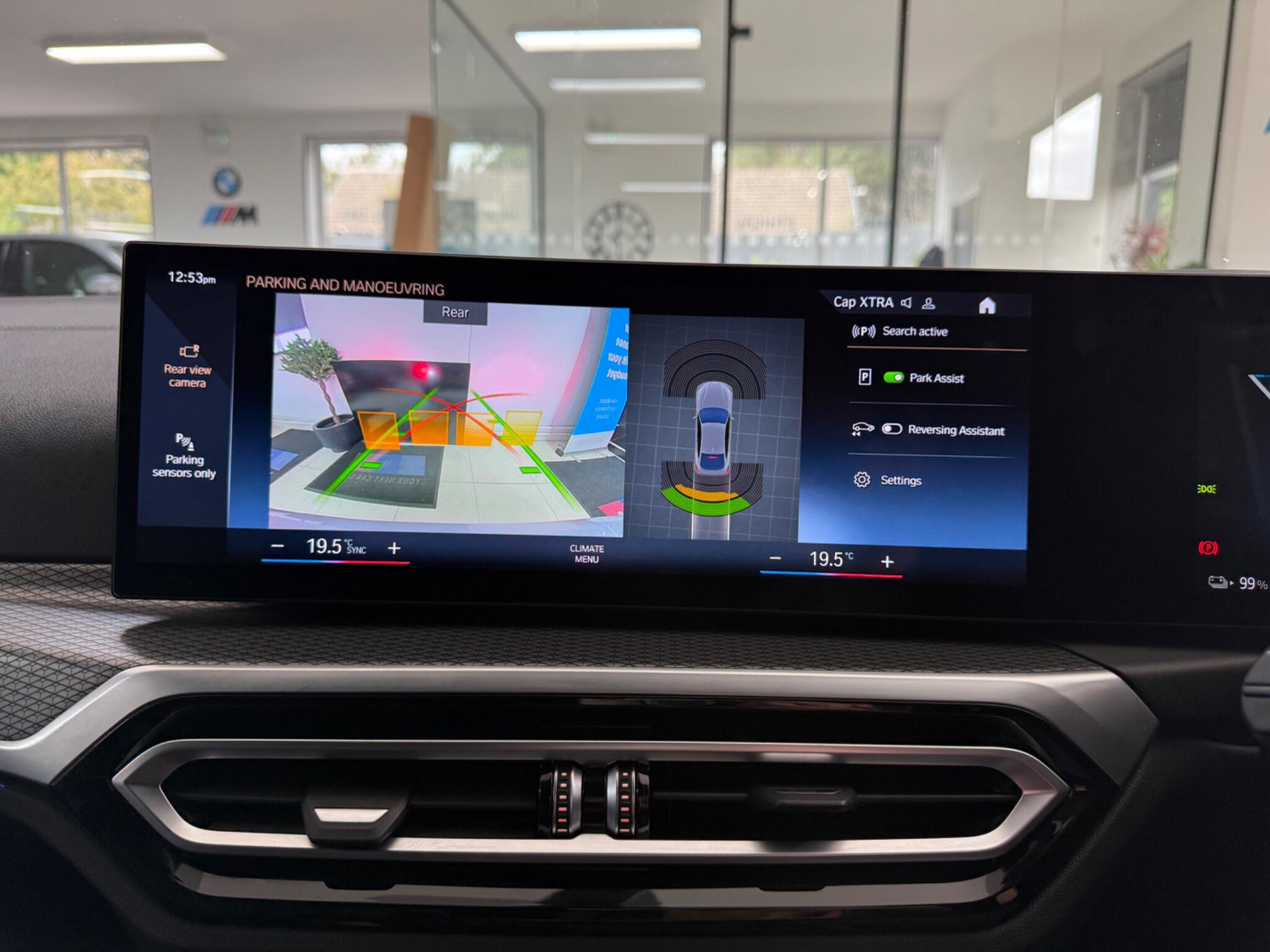 BMW I4 view 10