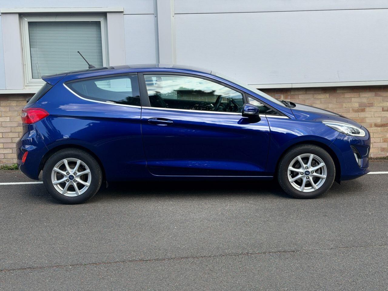 Ford Fiesta view 59