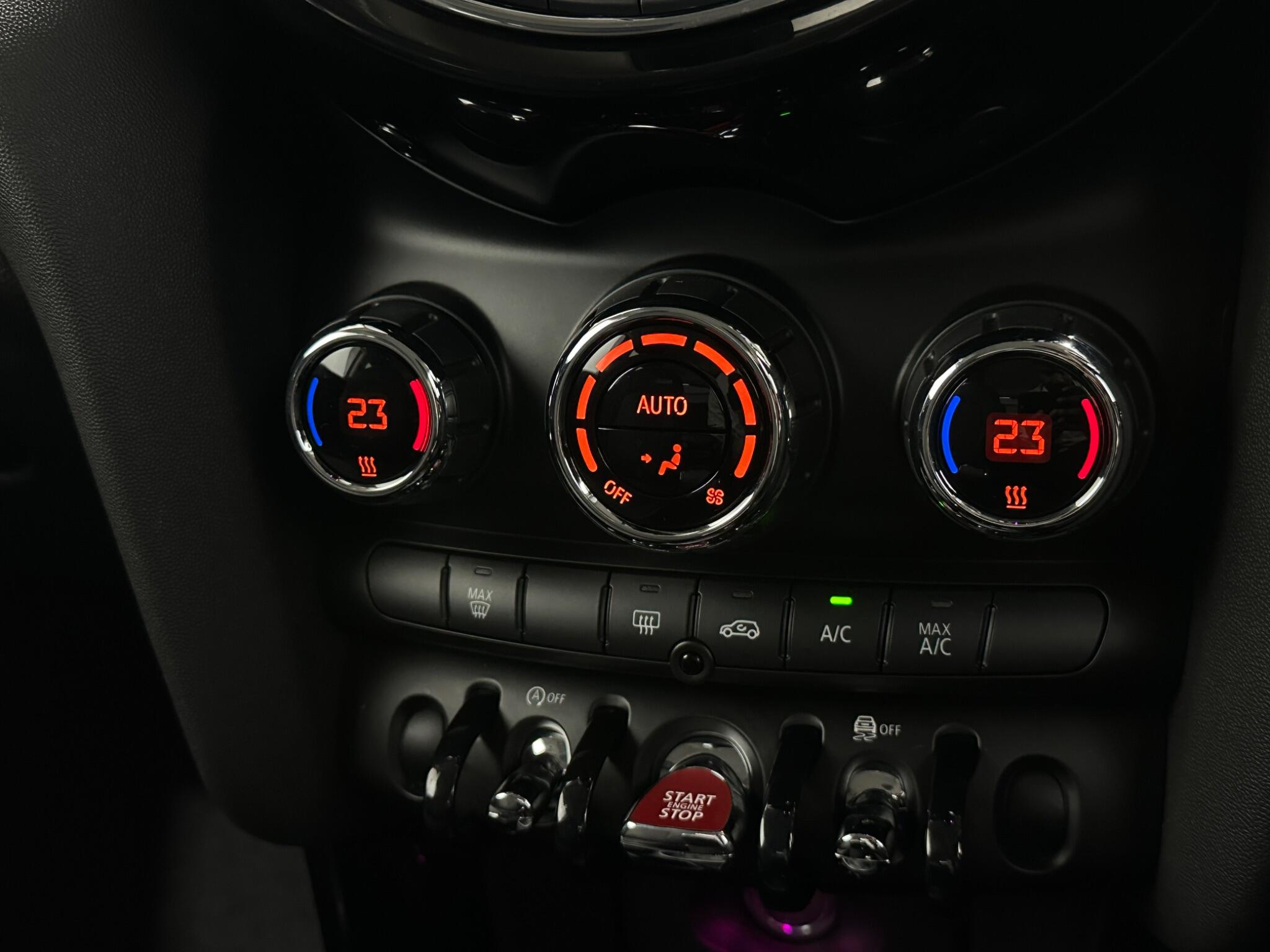 Mini Cooper view 22