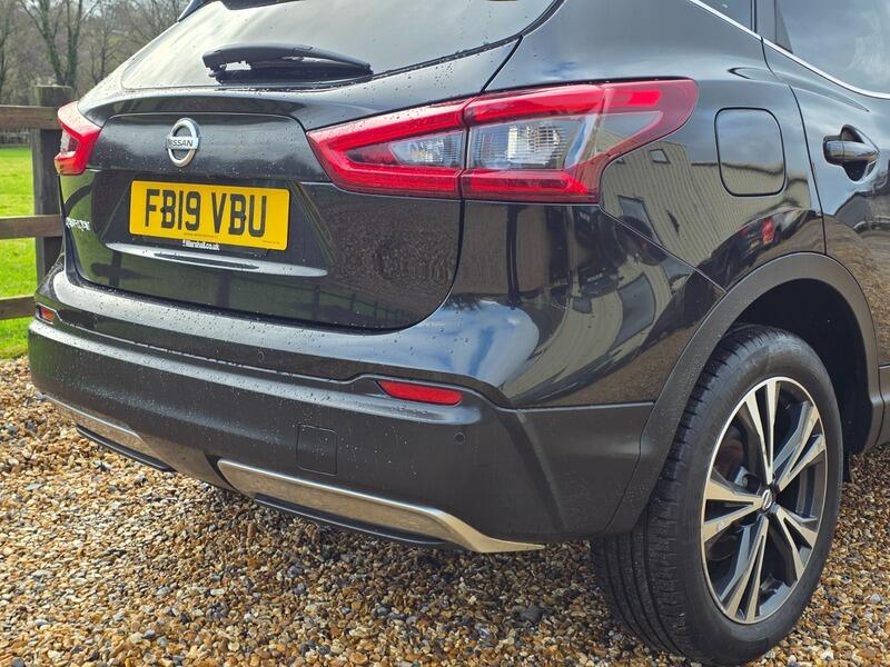 2019 Nissan Qashqai 1.3 DIG-T N-Connecta Euro 6 (s/s) 5dr • 52,400 miles image 6