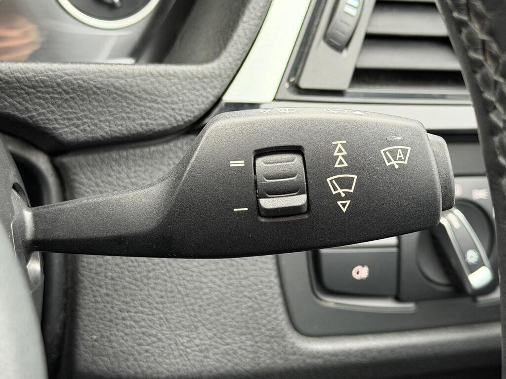 BMW 3 Series view 57
