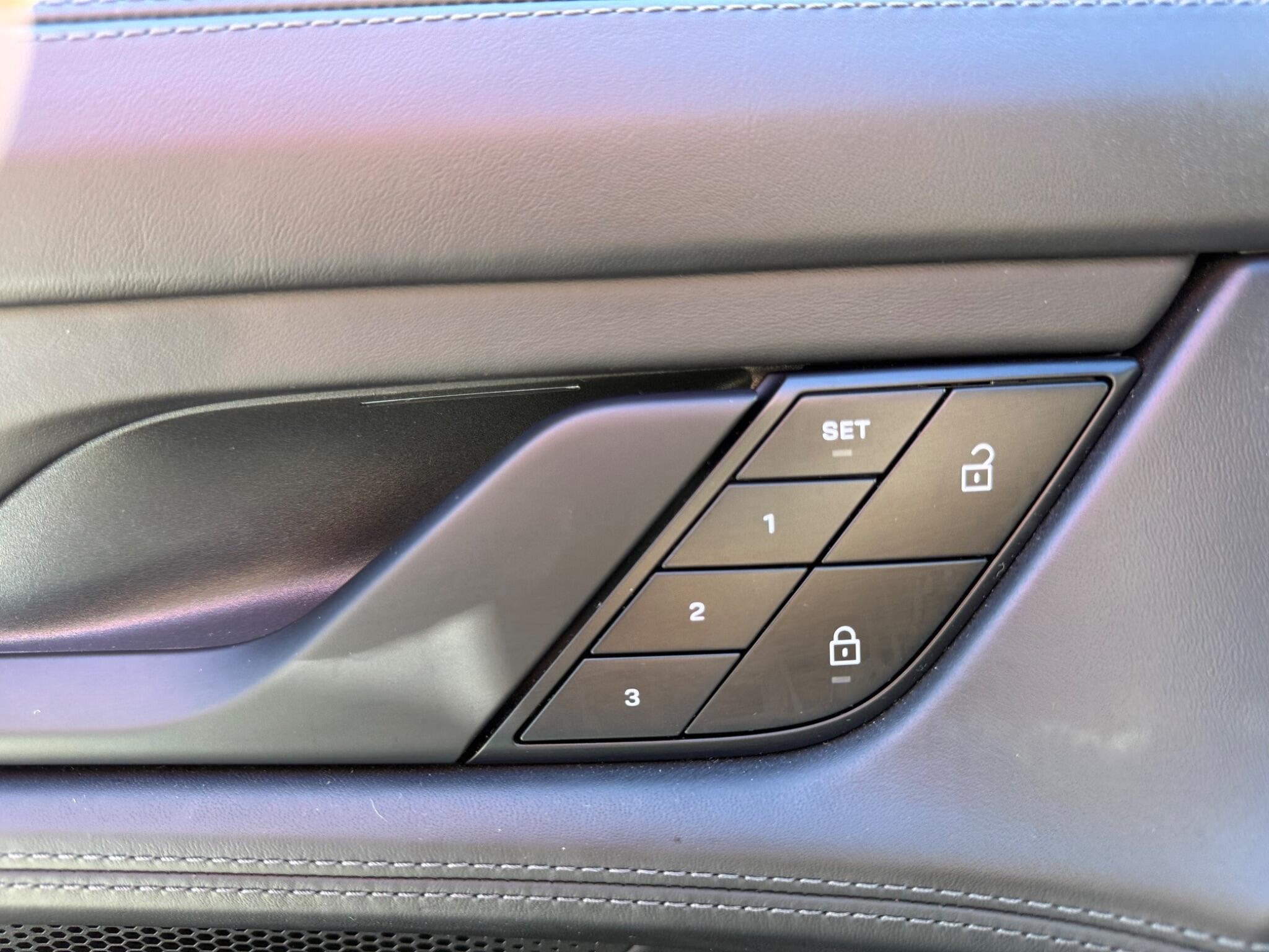 Porsche Taycan view 18