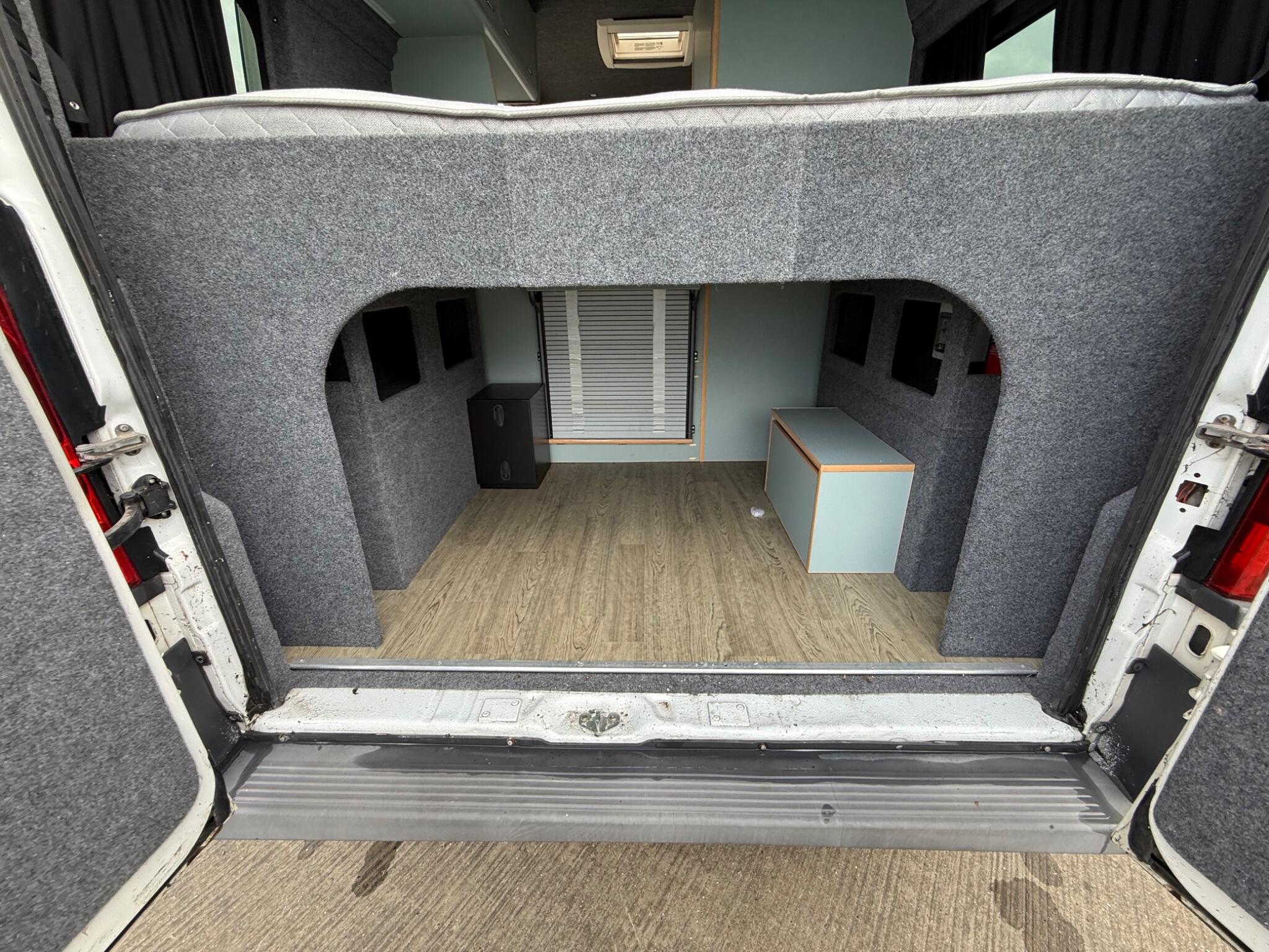 Citroen Relay 2.2 HDi 35 Enterprise L3 H2 4dr — photo 52 of 134