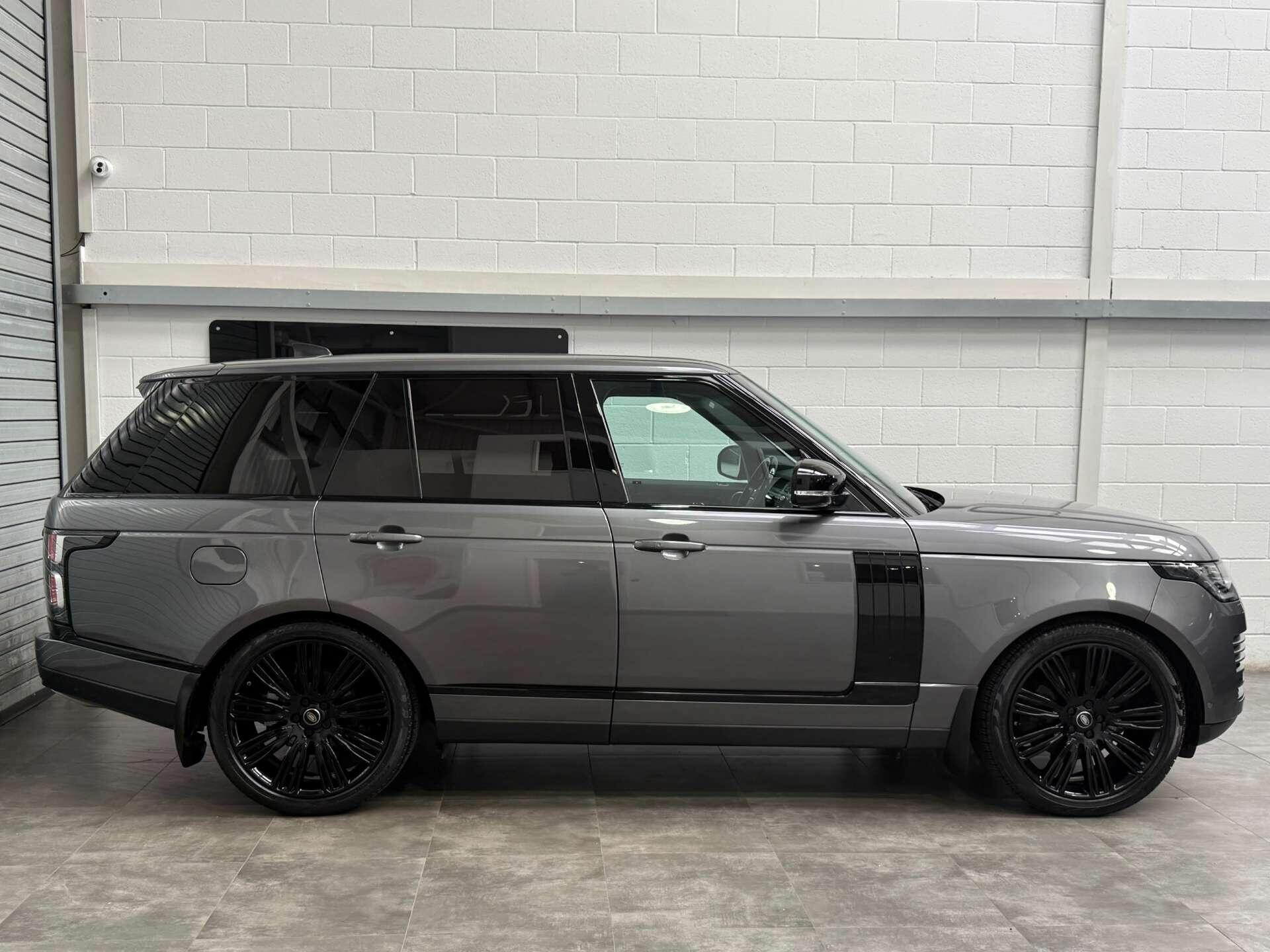 Land Rover Range Rover view 5