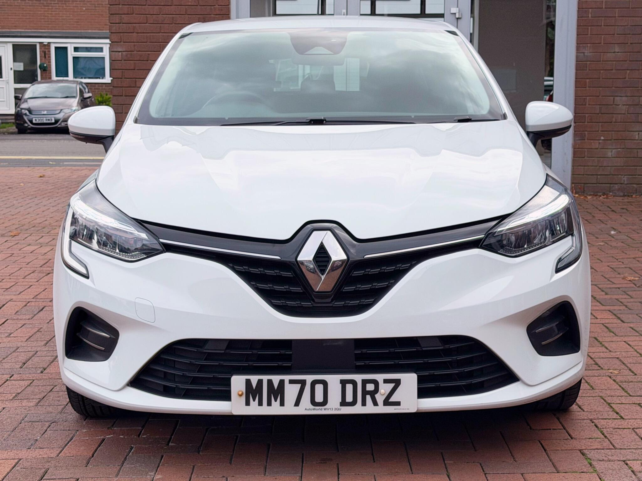 Renault Clio view 39