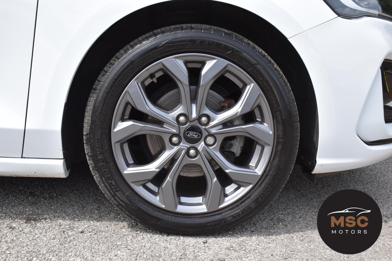 Ford Focus view 25