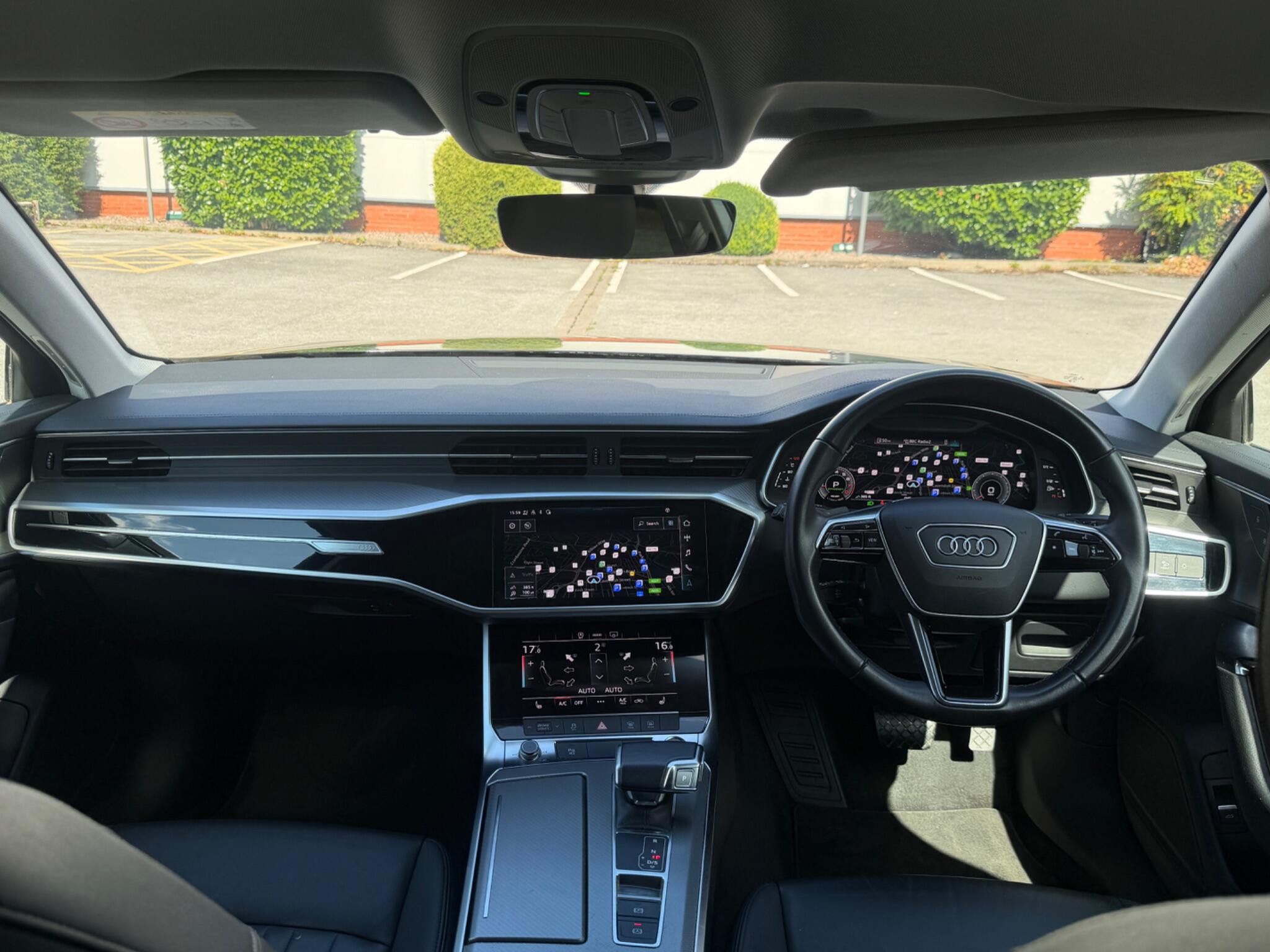Audi A6 Saloon view 38