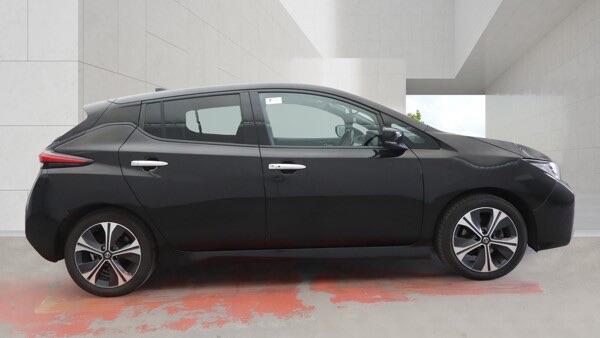 Nissan Leaf view 8