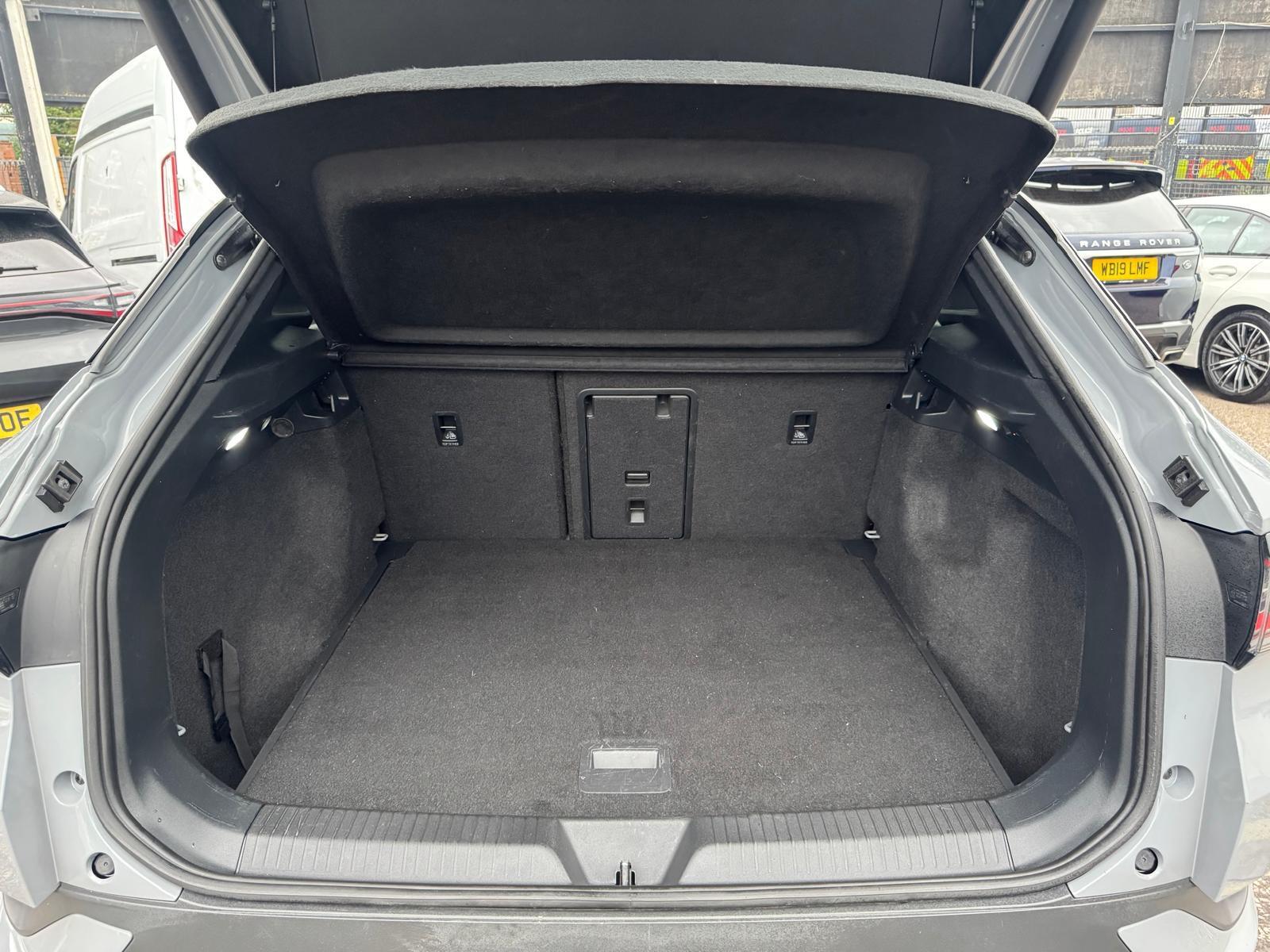Volkswagen Id.4 view 37