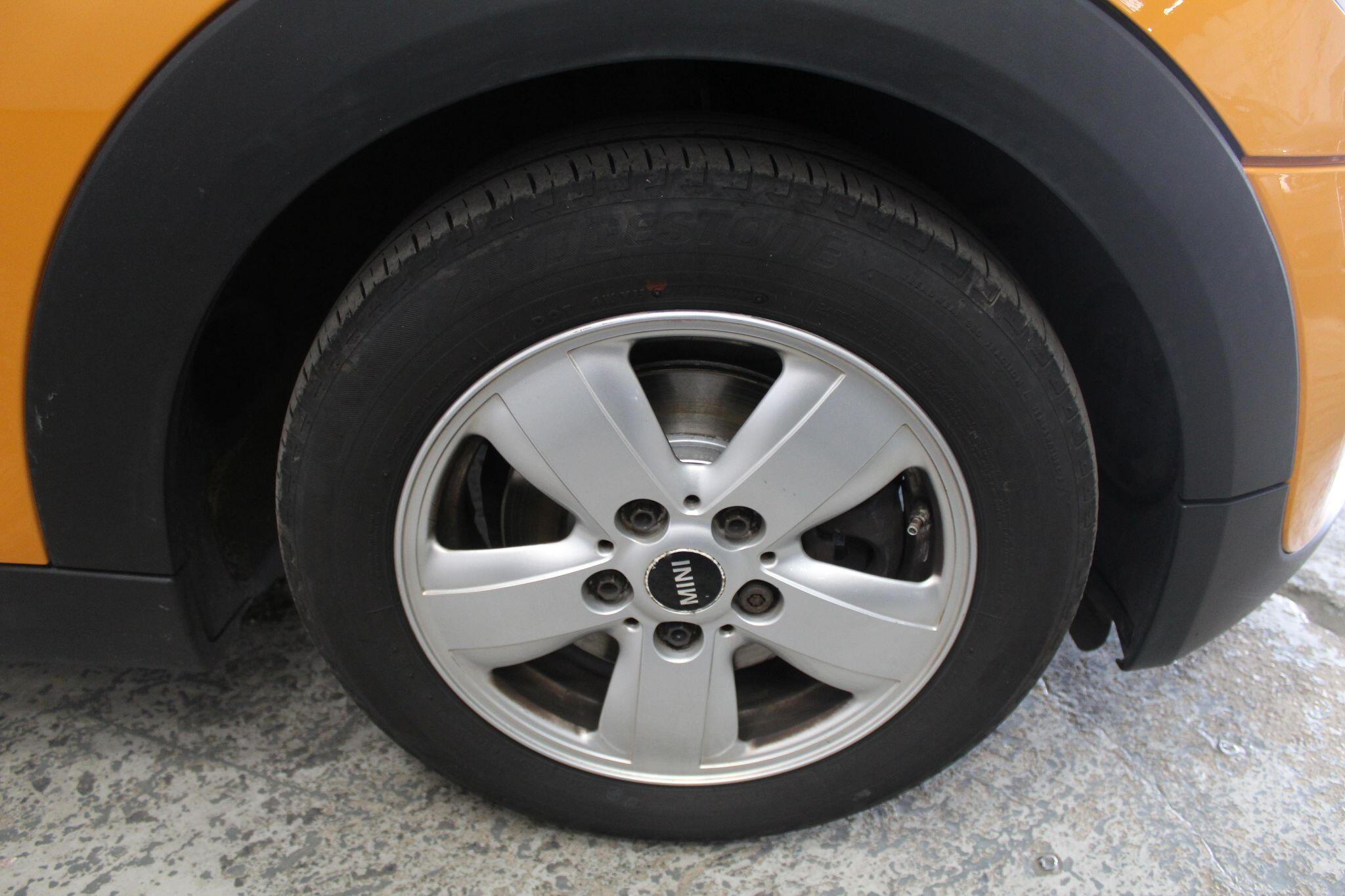 Mini Hatch view 51
