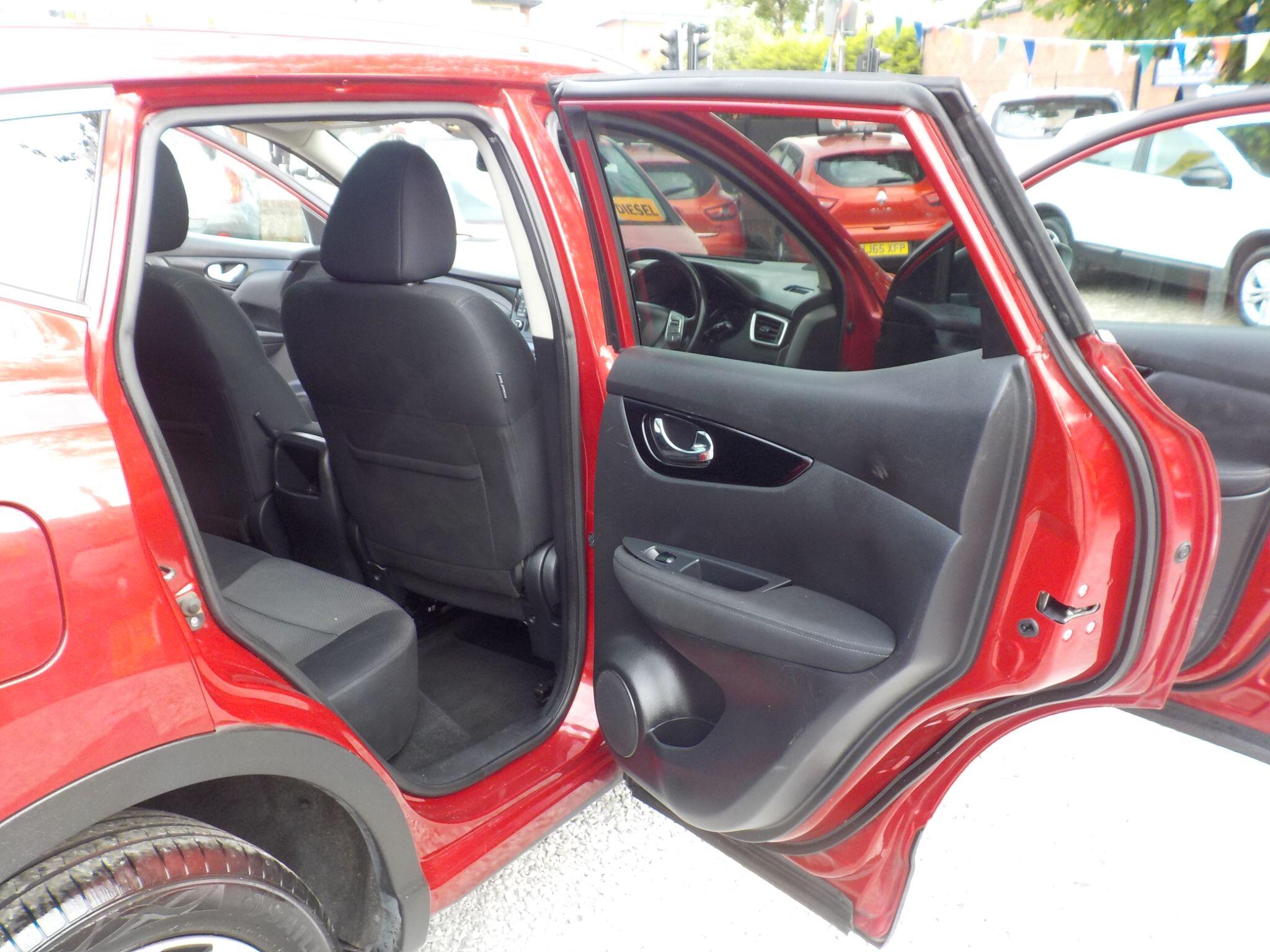 Nissan Qashqai 1.5 dCi N-Connecta 2WD Euro 6 (s/s) 5dr