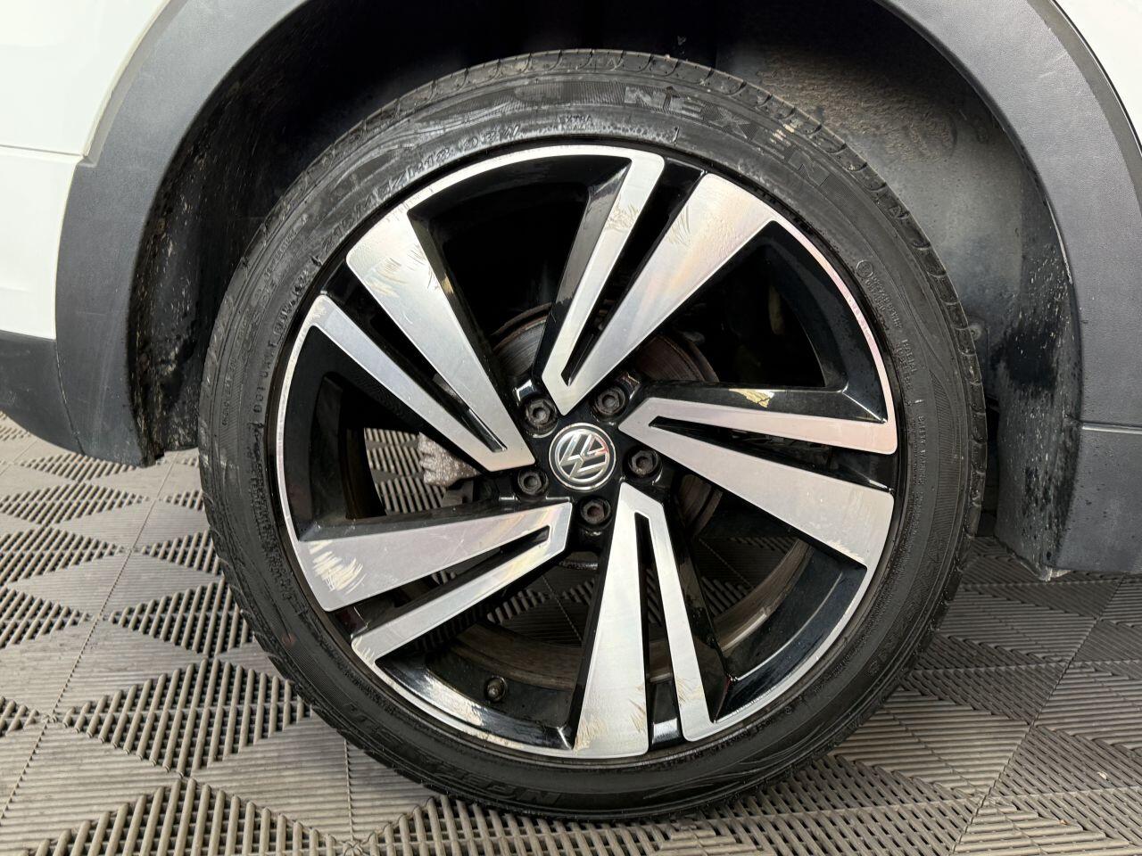 Volkswagen T-Cross view 15
