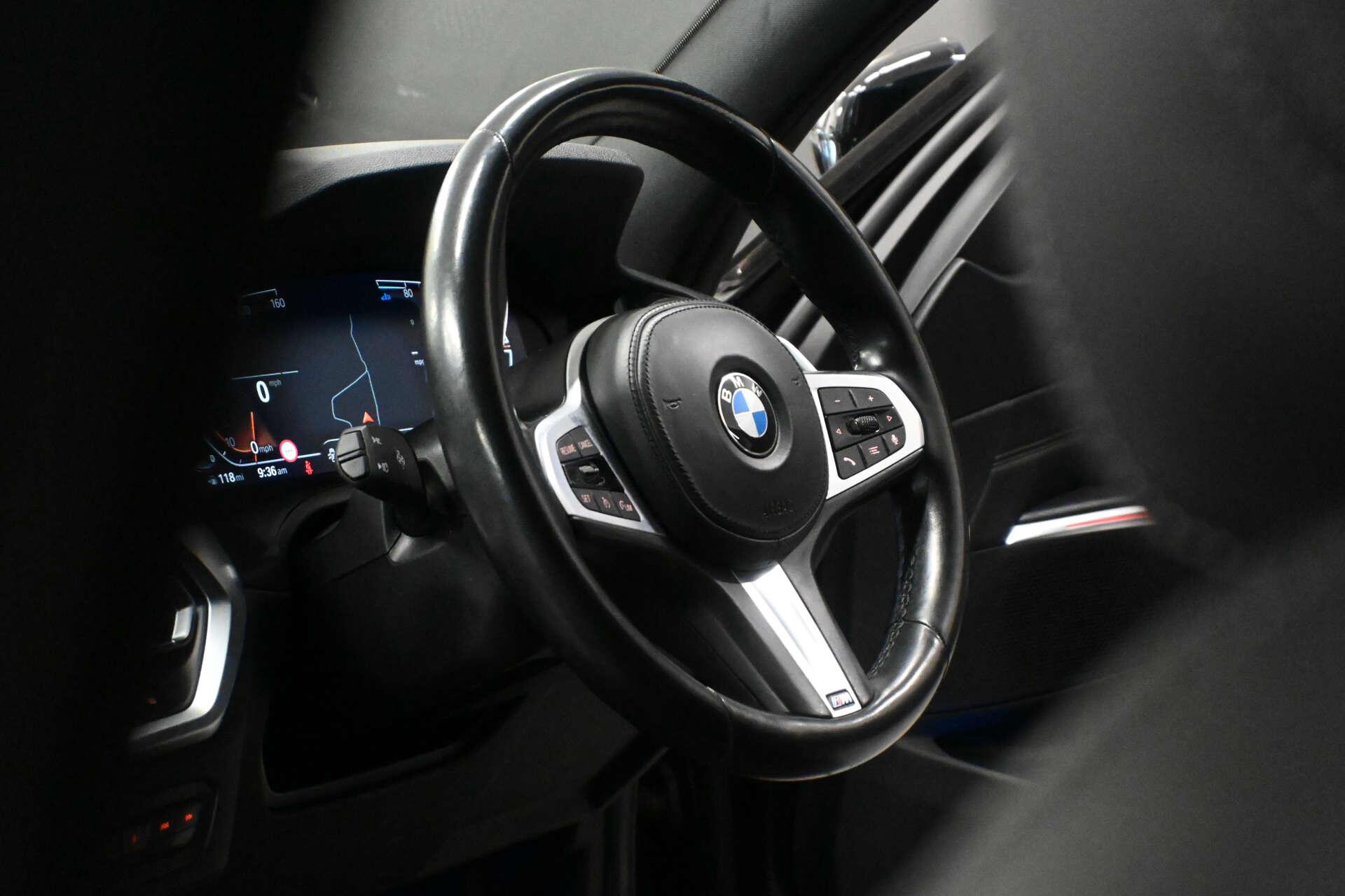 BMW 3 Series view 3