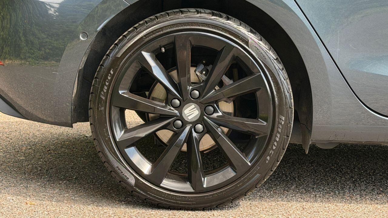 SEAT Leon view 35